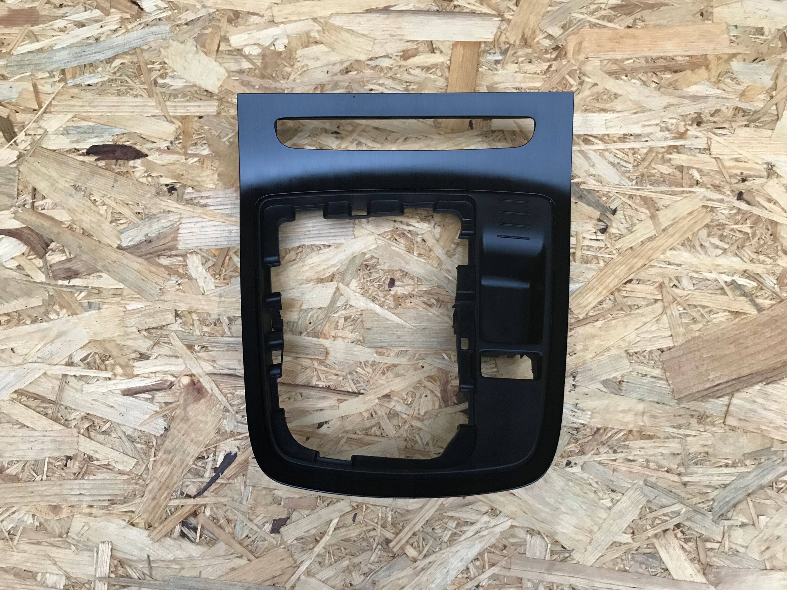 RAMKA OSŁONA LEWARKA WYBIERAKA RENAULT SCENIC IV 4