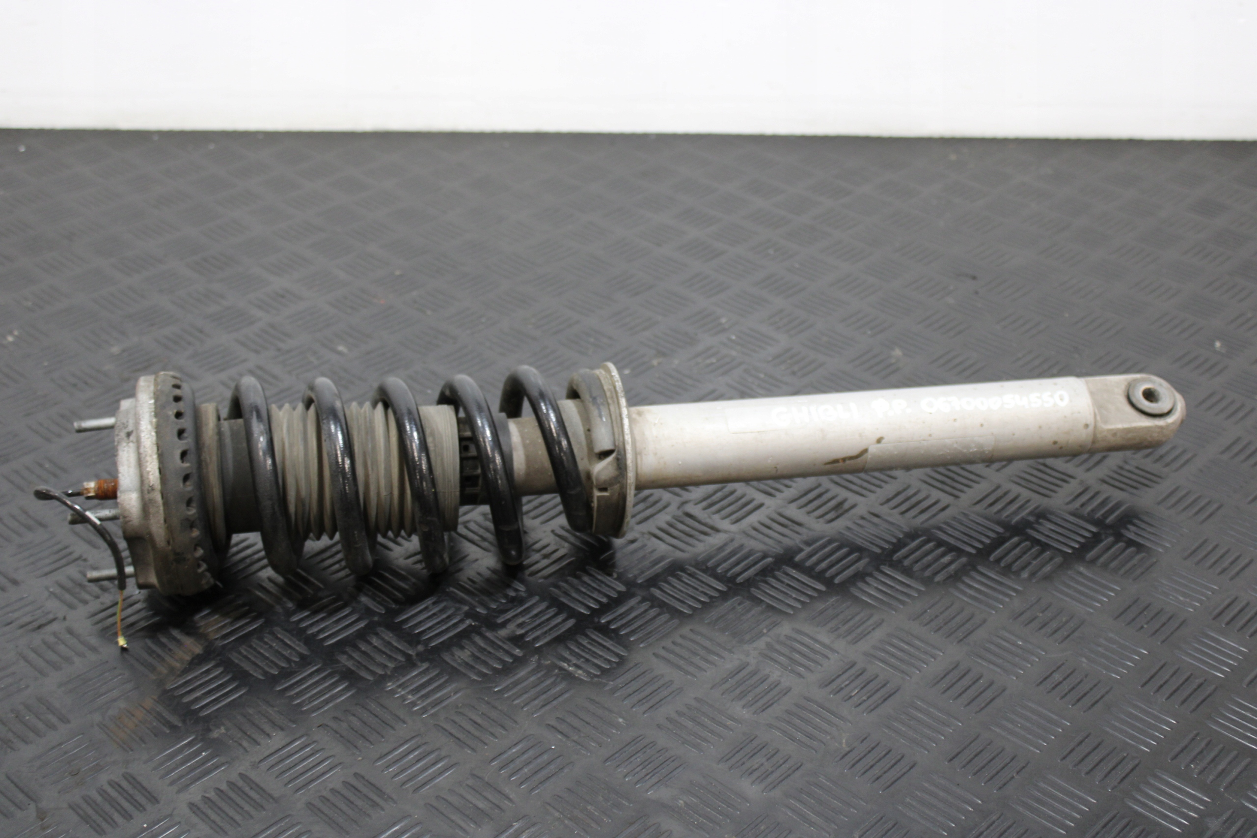 shock absorber right 06700054550 MASERATI GHIBLI M157