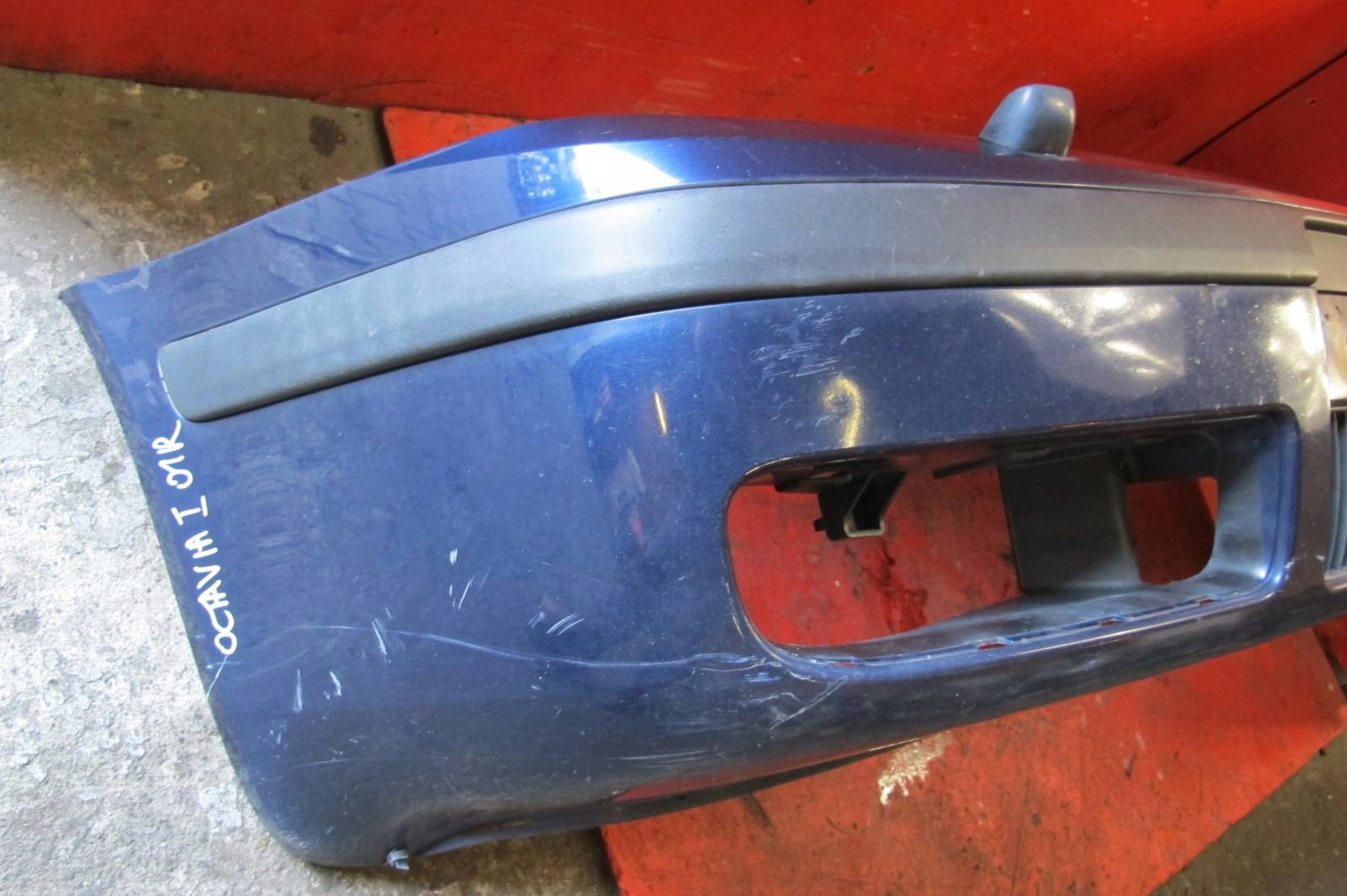 Skoda Octavia and 1 LIFT 00- front bumper front washers 9460