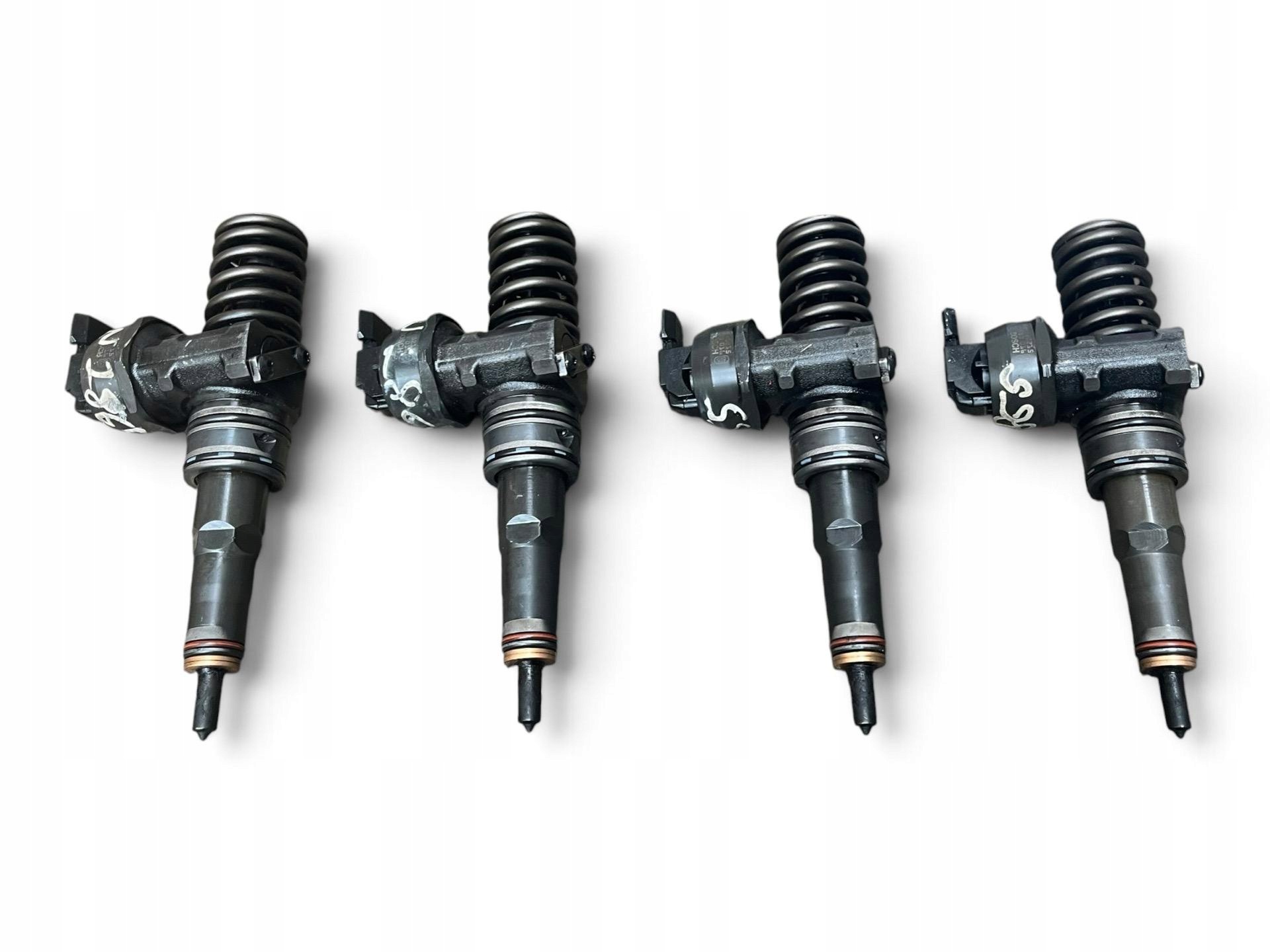 injector Volkswagen Golf 5 2007 038130073AG