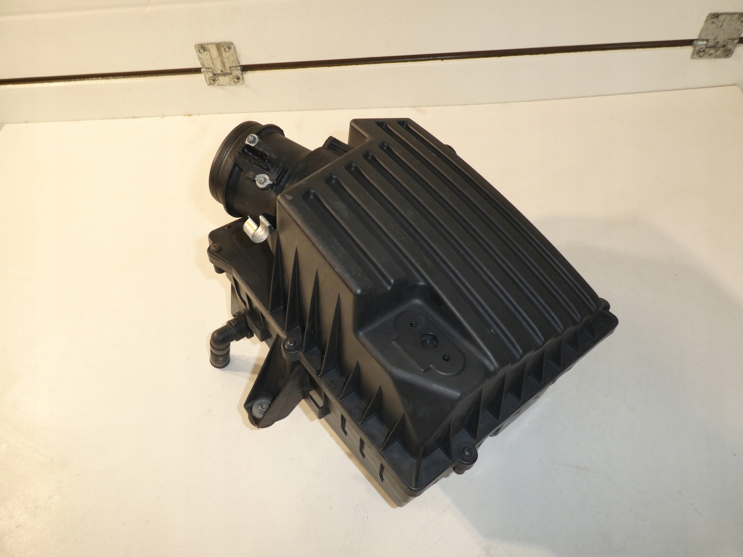 VW AMAROK 3.0 TDI FILTER LUFT 2H6129607