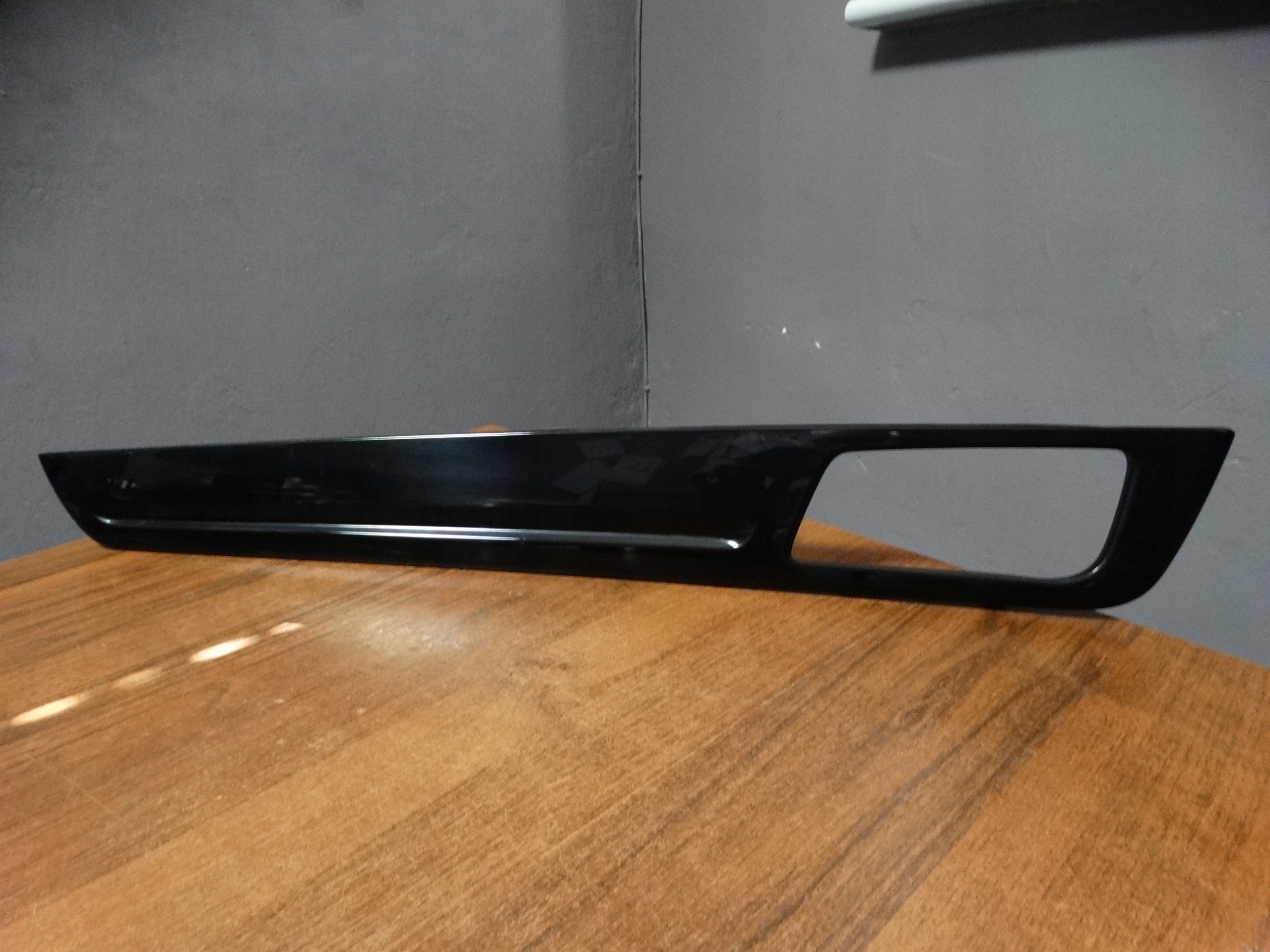 moulding DECOR door left front PORSCHE CAYENNE 9Y 1