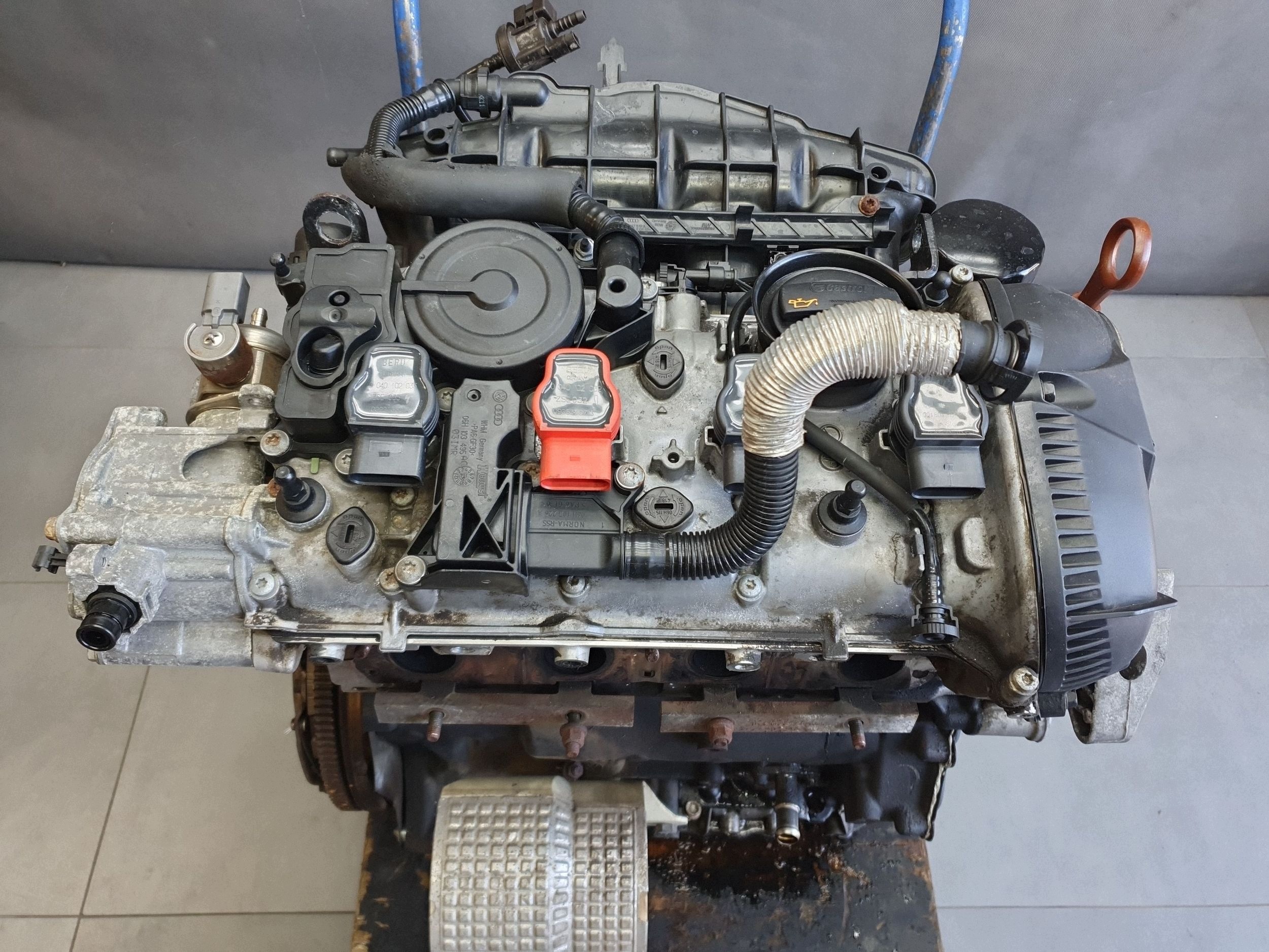 Volkswagen PASSAT CC LIFT 2012 1.8 TSI engine MOTOR CDAA 06J100038H