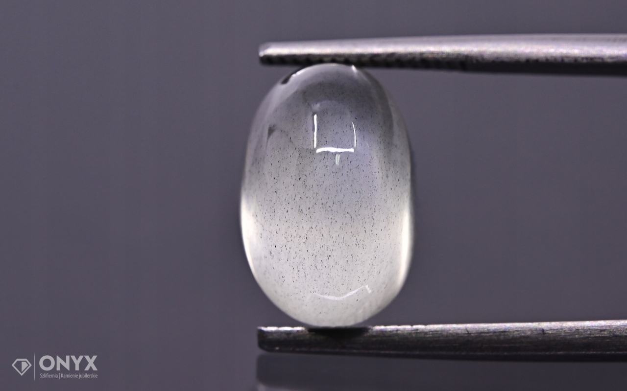 Měsíční kámen kabošon ovál 12,5x8,5 mm