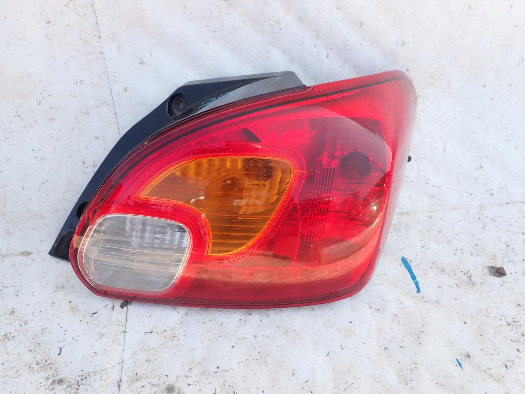 MITSUBISHI SPACE STAR II 2 13-16 light rear part right