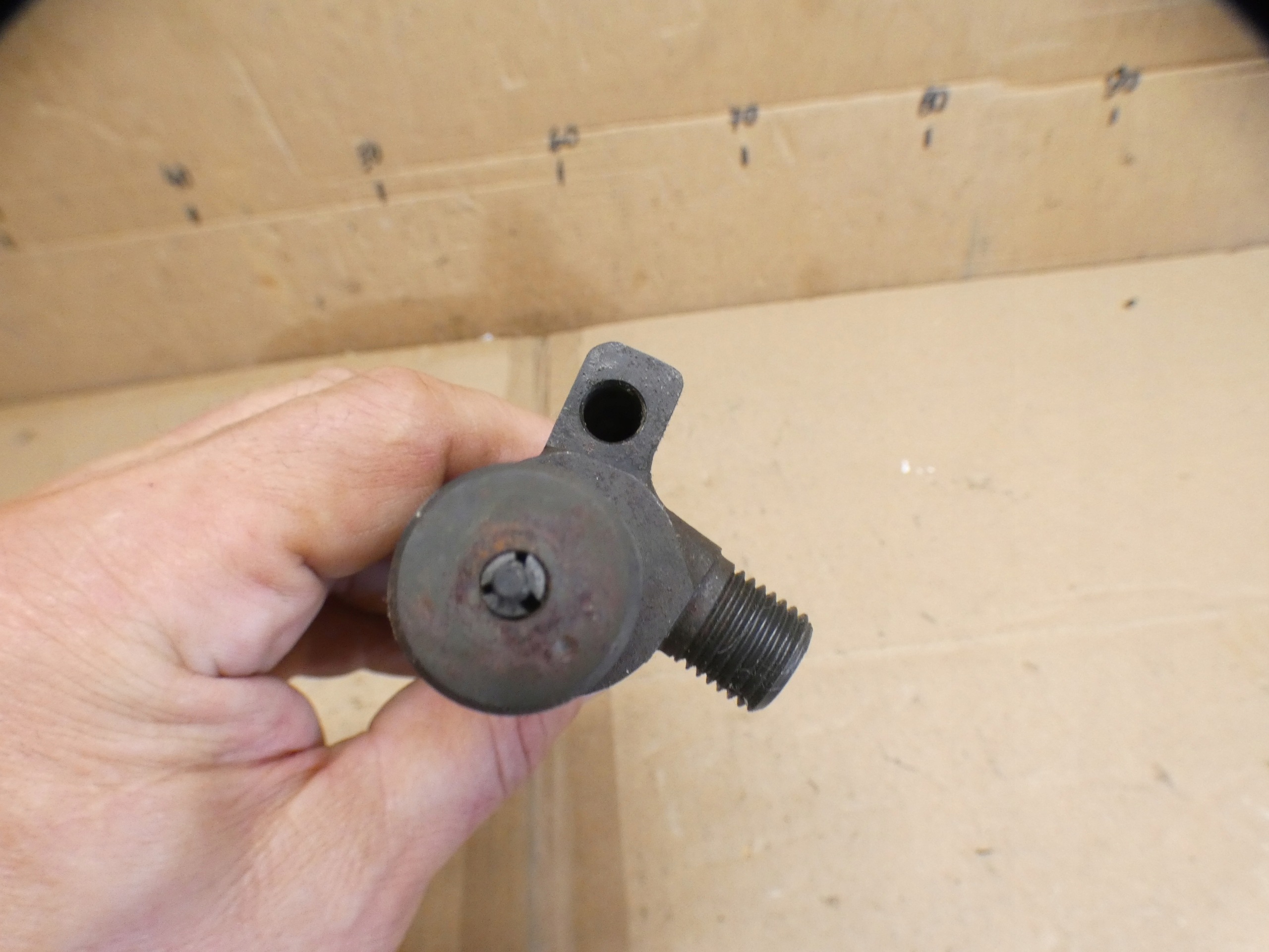 nozzle injector PEUGEOT CITROEN 2.0 9674984080