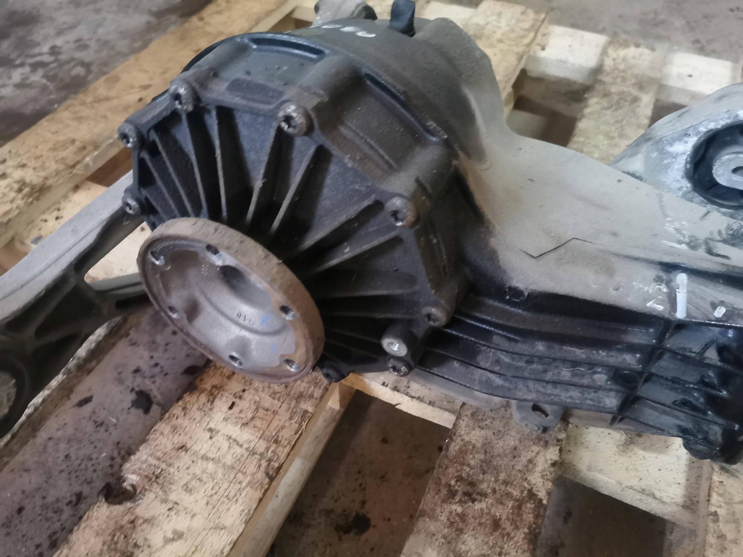 differential diff rear part AUDI A8 D3 3.0 V6 TDI QUATTRO 01R525058