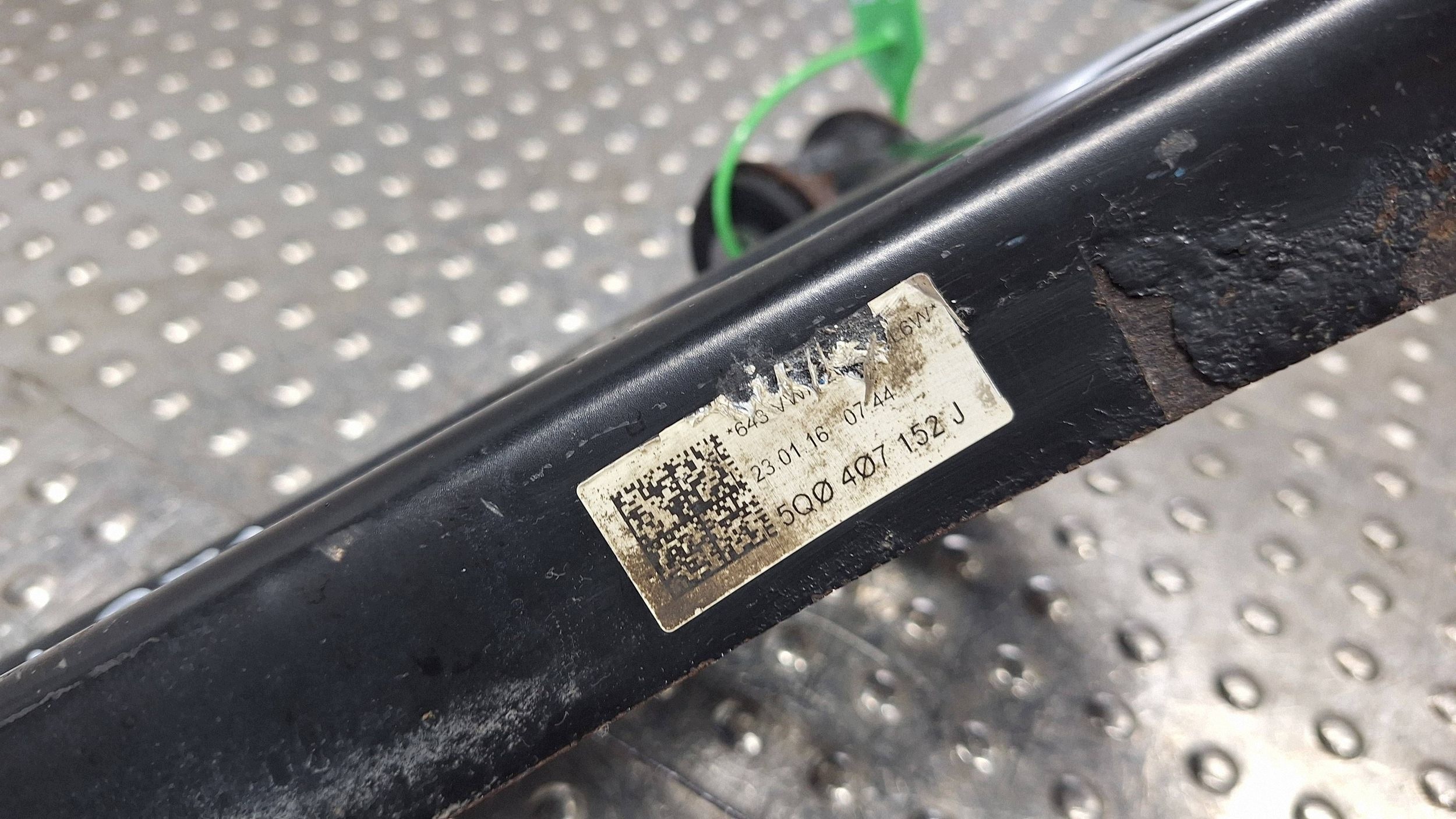 arm right front 5Q0407152J AUDI A3 8V OCTAVIA III LEON III 5F GOLF VII