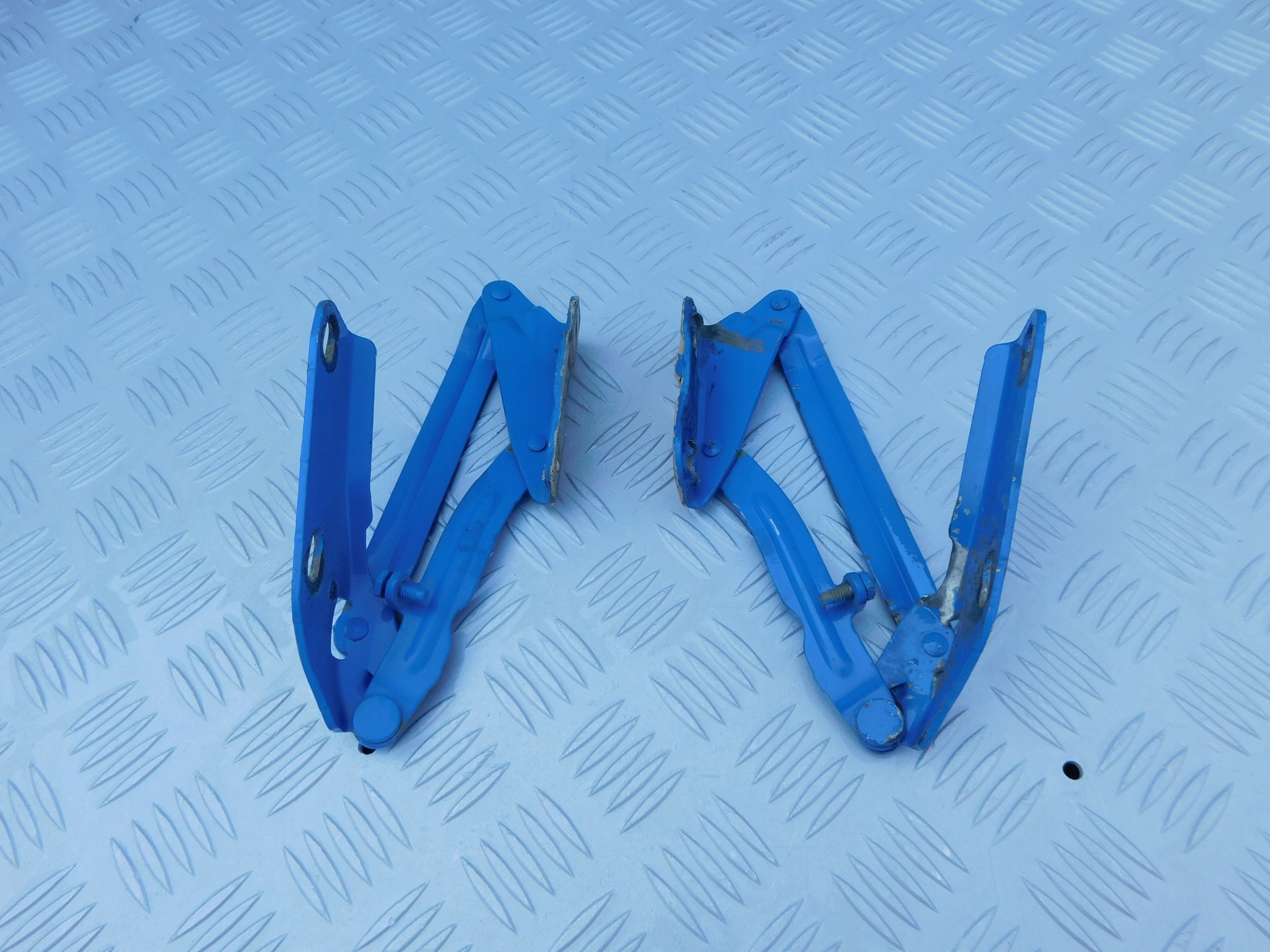 Sprinter 906 VW Crafter hinge bonnet hinges 2 szt 06-17r blue