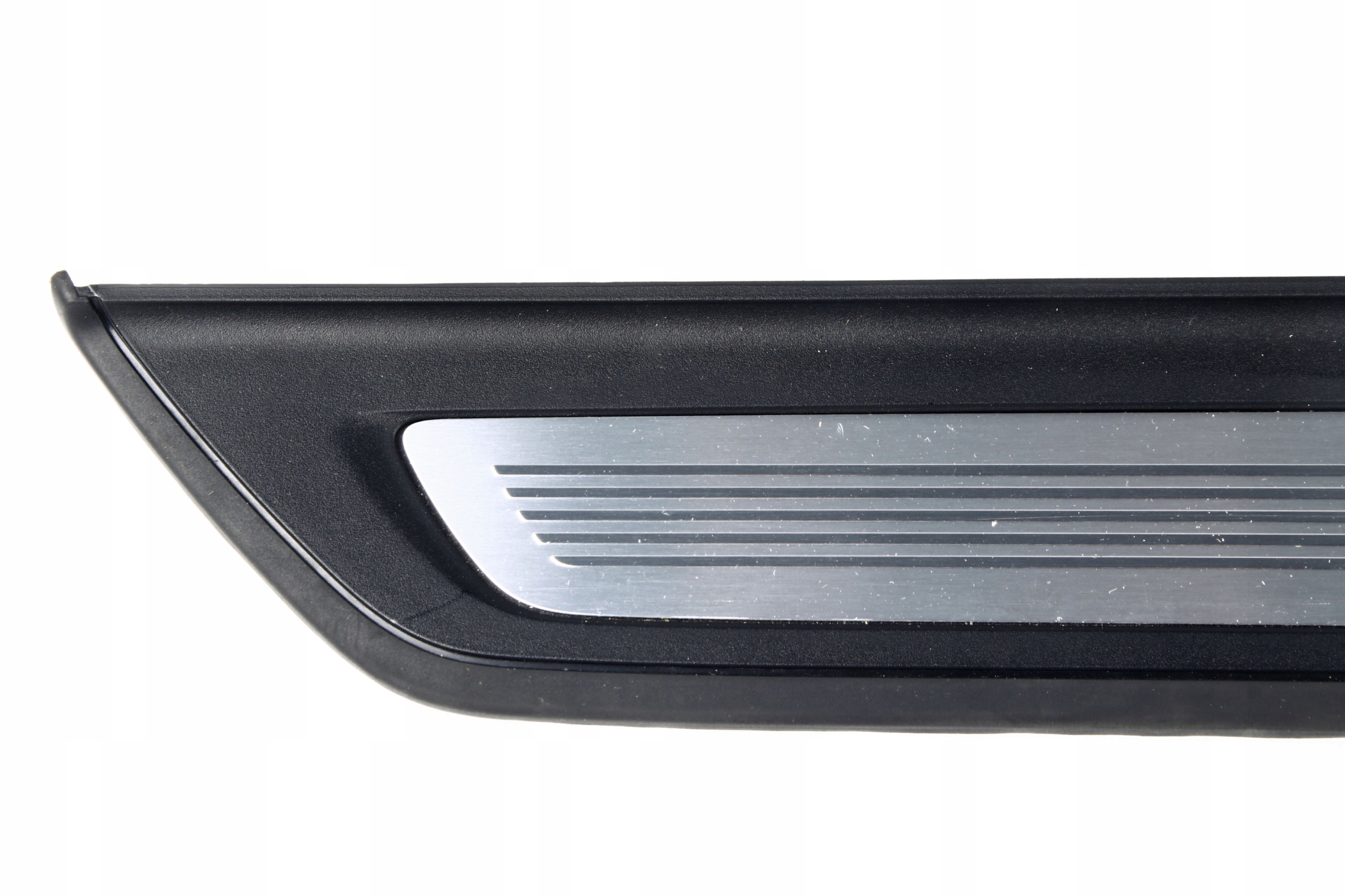 BMW M5 F90 G30 moulding threshold front 8061069