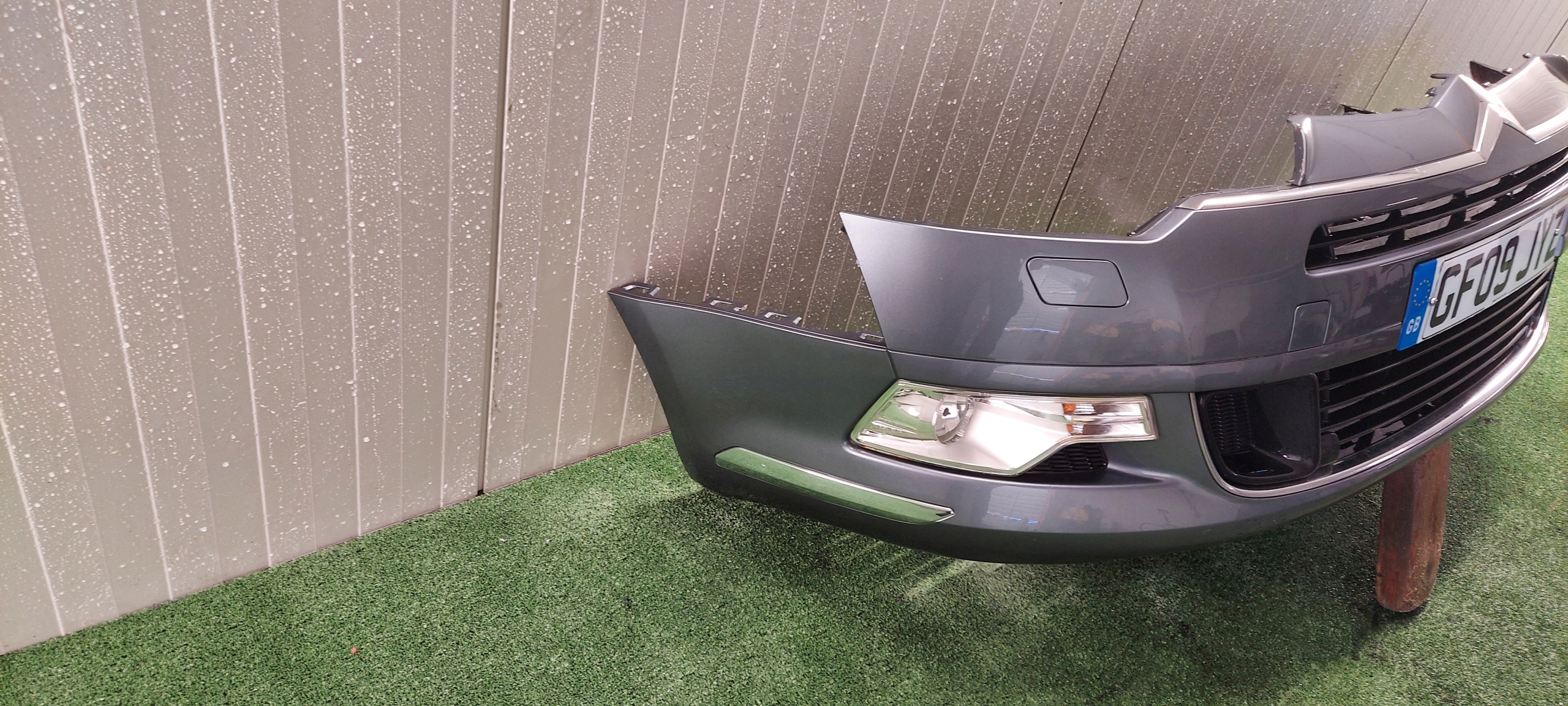 bumper front CITROEN C5 III X7 08-17 LAK: KTH