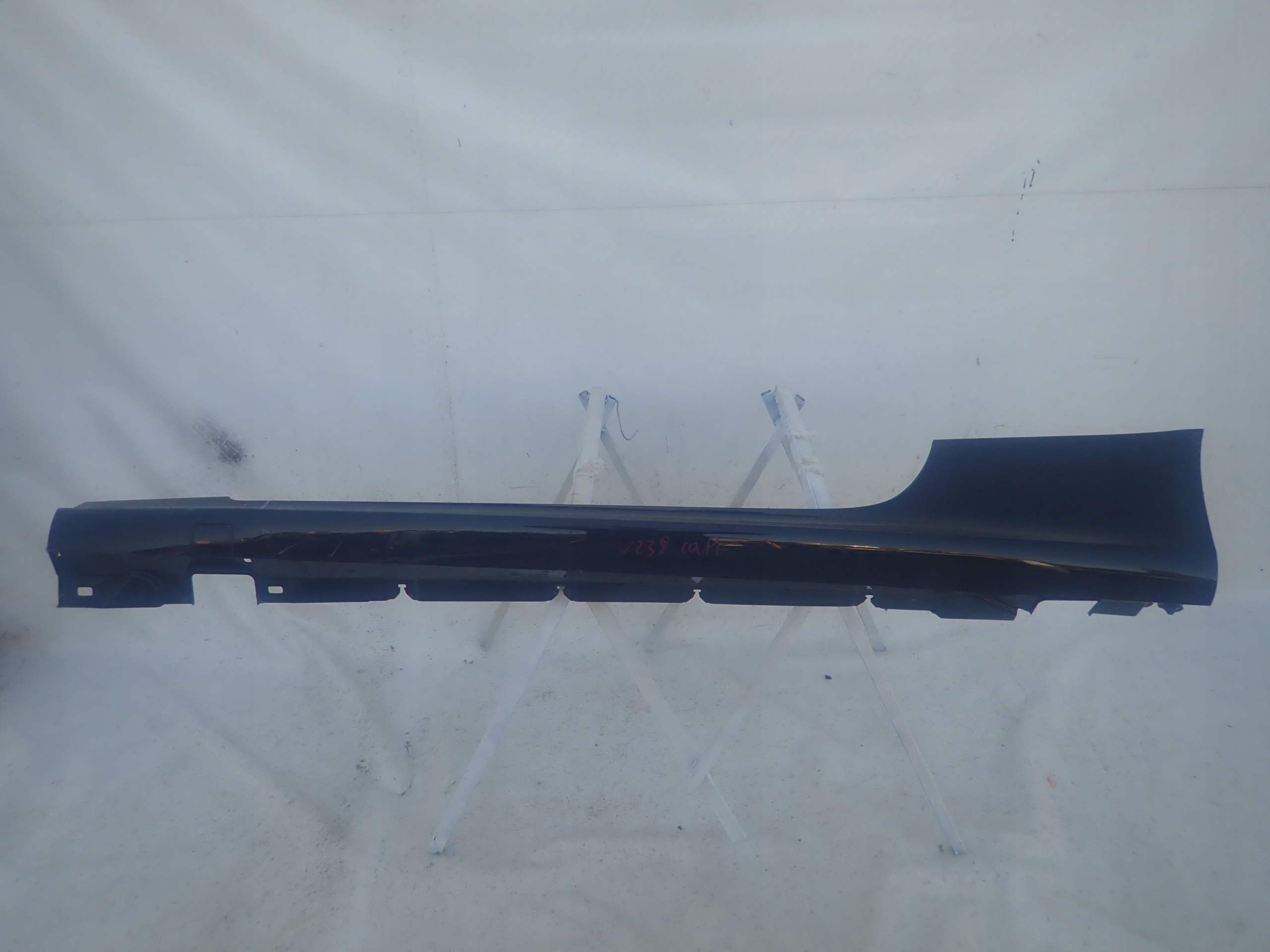 MERCEDES E-KLASA COUPE AMG W238 threshold left moulding