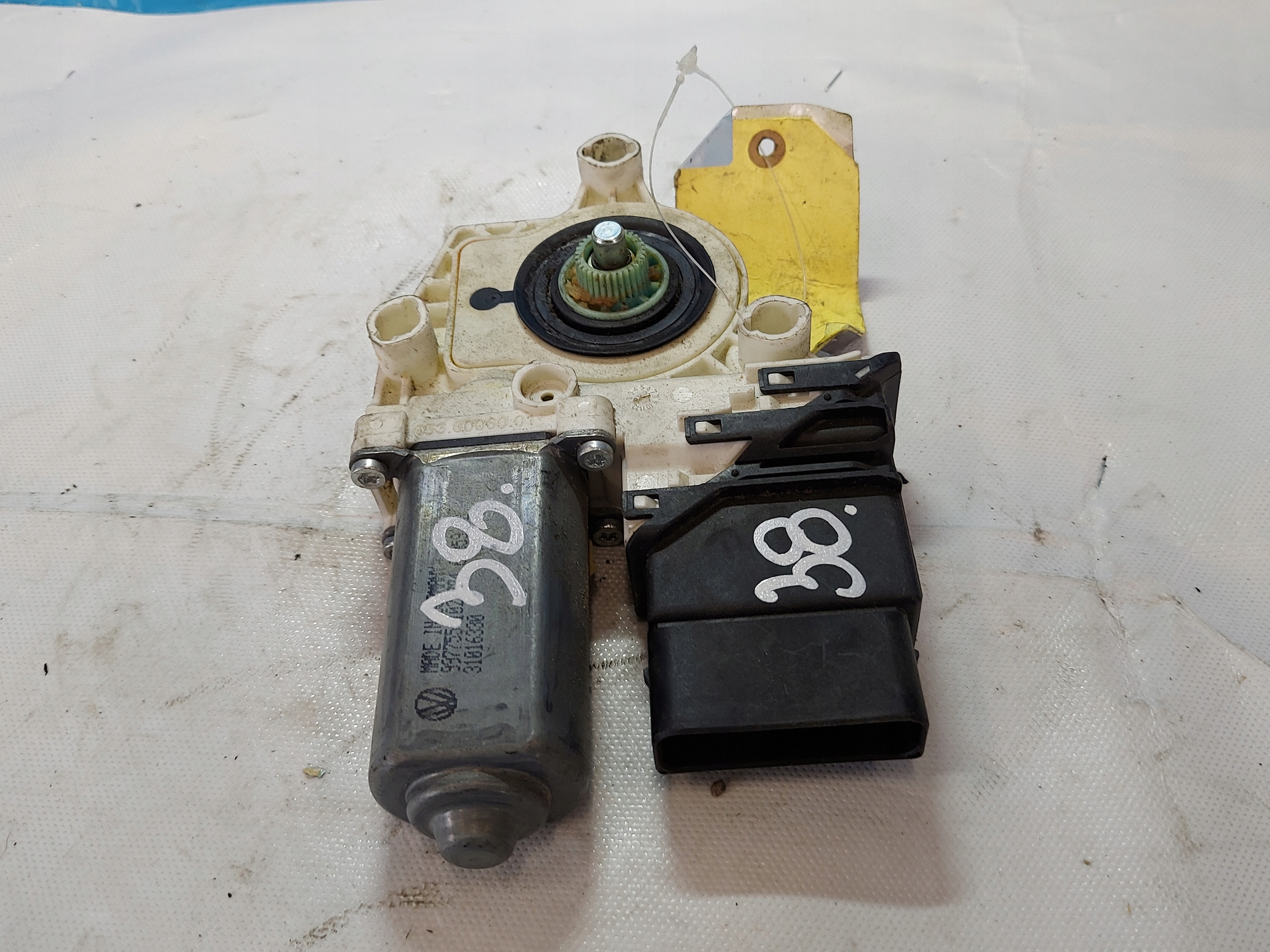 engine lifting windows GOLF V 993425200 right rear part