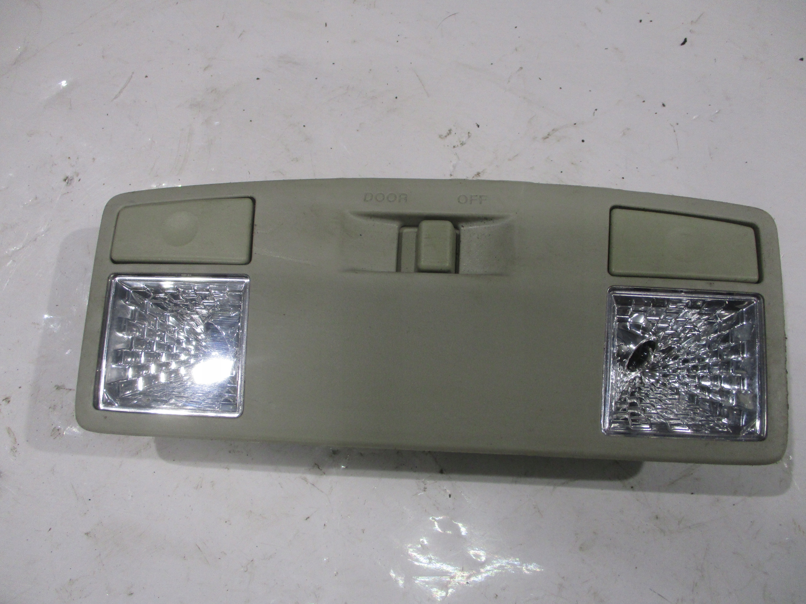 лампочка Обшивка потолка Освещение Кузова mazda CX7