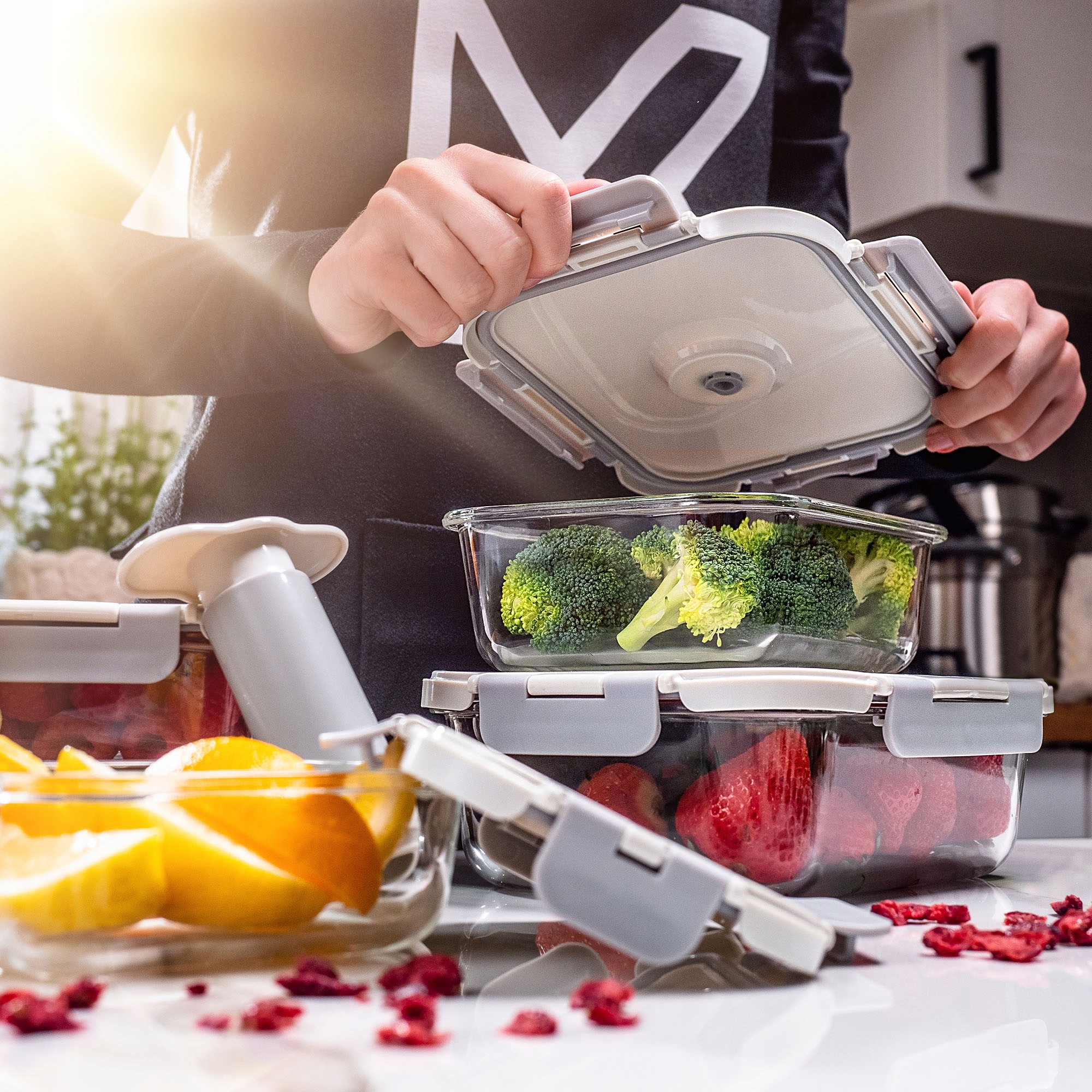 POJEMNIKI NA ŻYWNOŚĆ SZKLANY ZESTAW POJEMNIKÓW PRÓŻNIOWE 4x LUNCHBOX POMPKA Pojemność 3.57 l