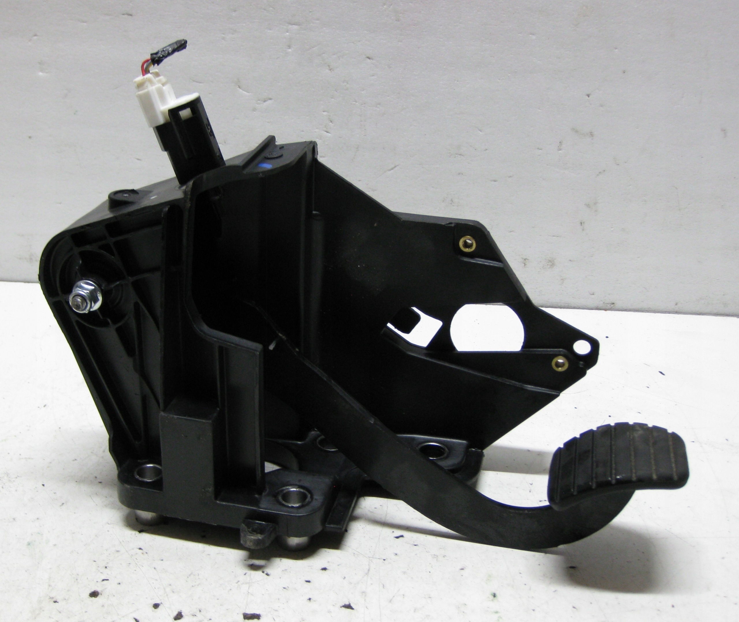 RENAULT MASTER III LIFT PEDAL kočnice držač 070108H