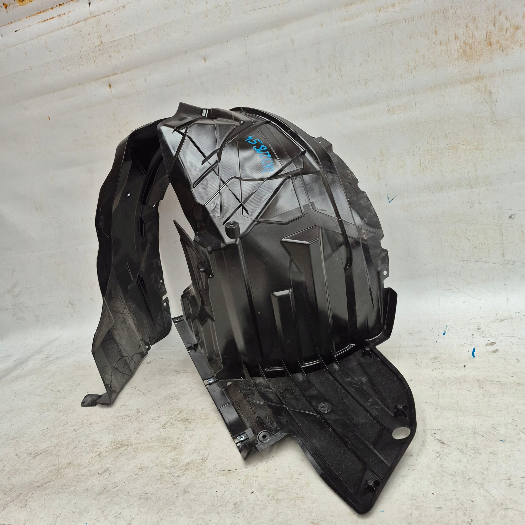 SUZUKI VITARA II 2 15- mudguard left front front 72322-54P0