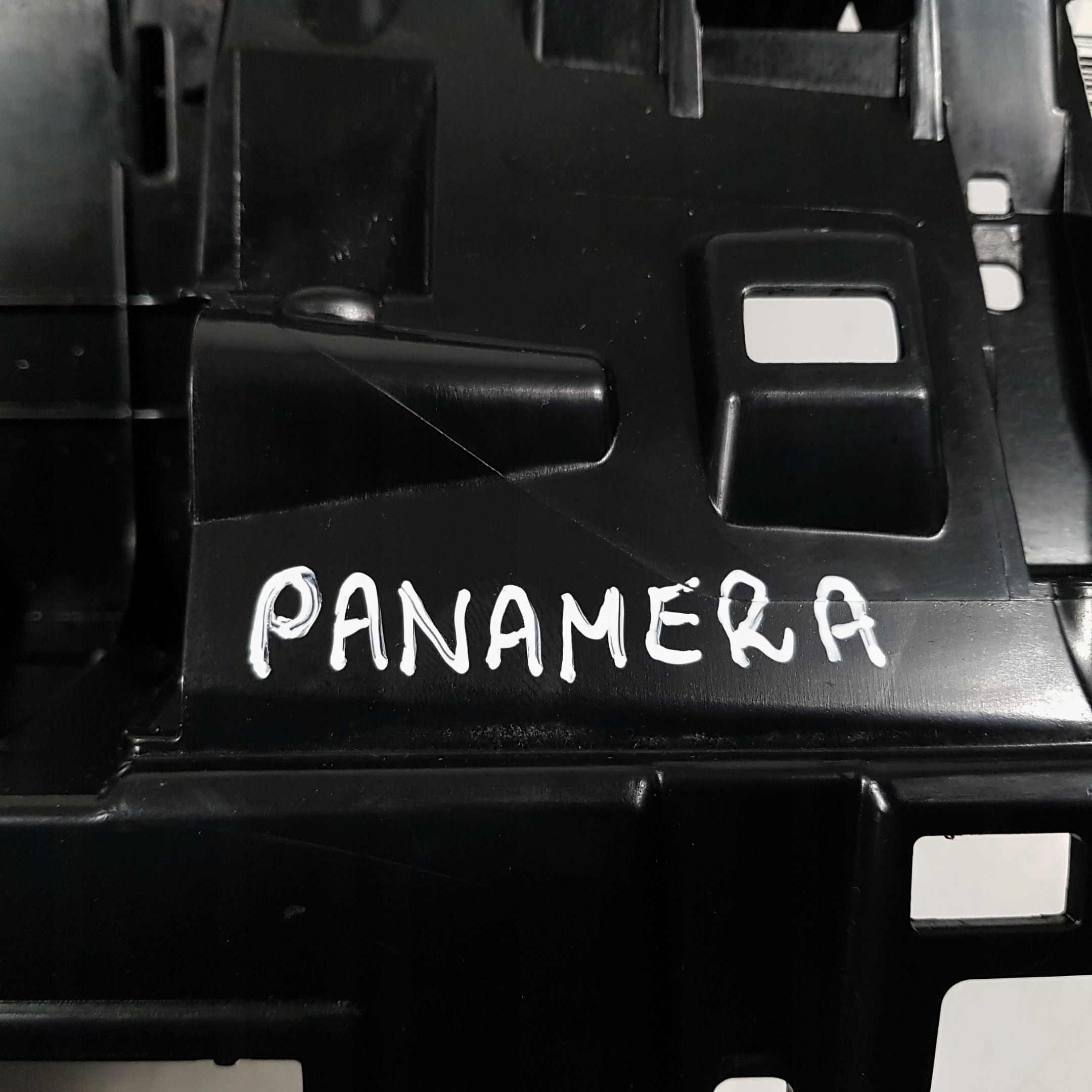 PORSCHE PANAMERA (970) 97055220409 ,