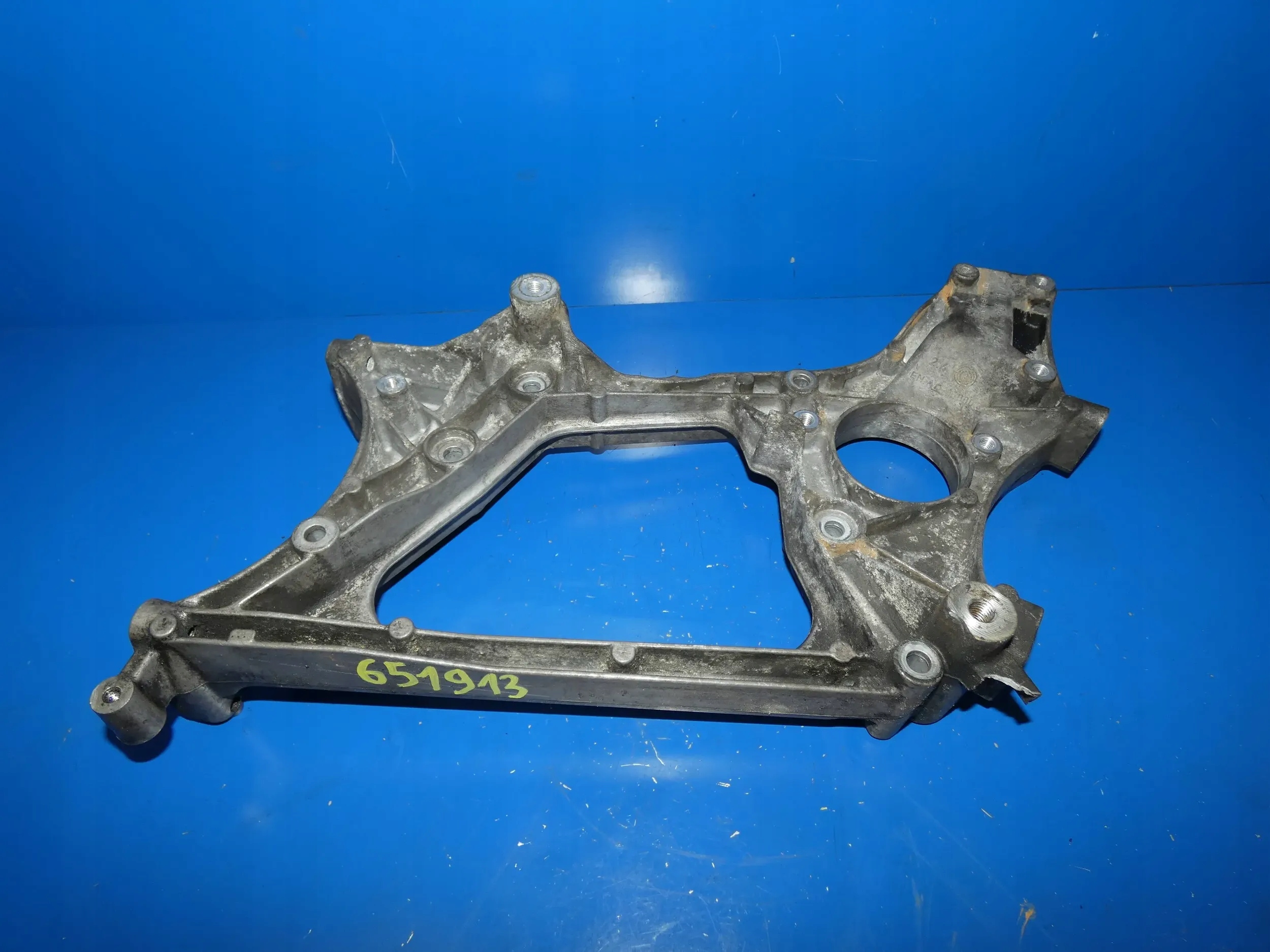 MERCEDES C W204 E W212 SPRINTER 2.2 CDI holder engine mount