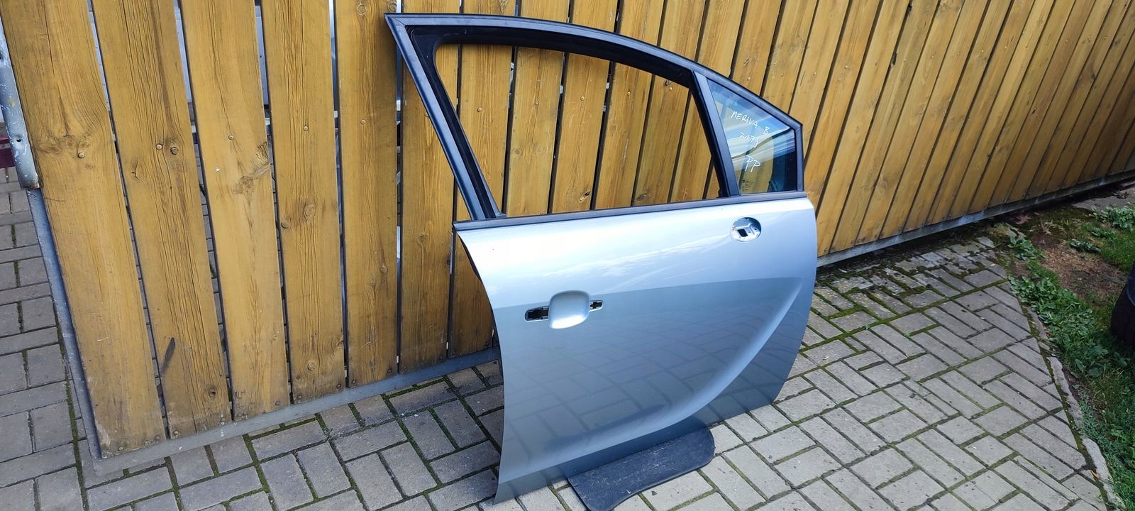 door front front right Opel Meriva B Z179