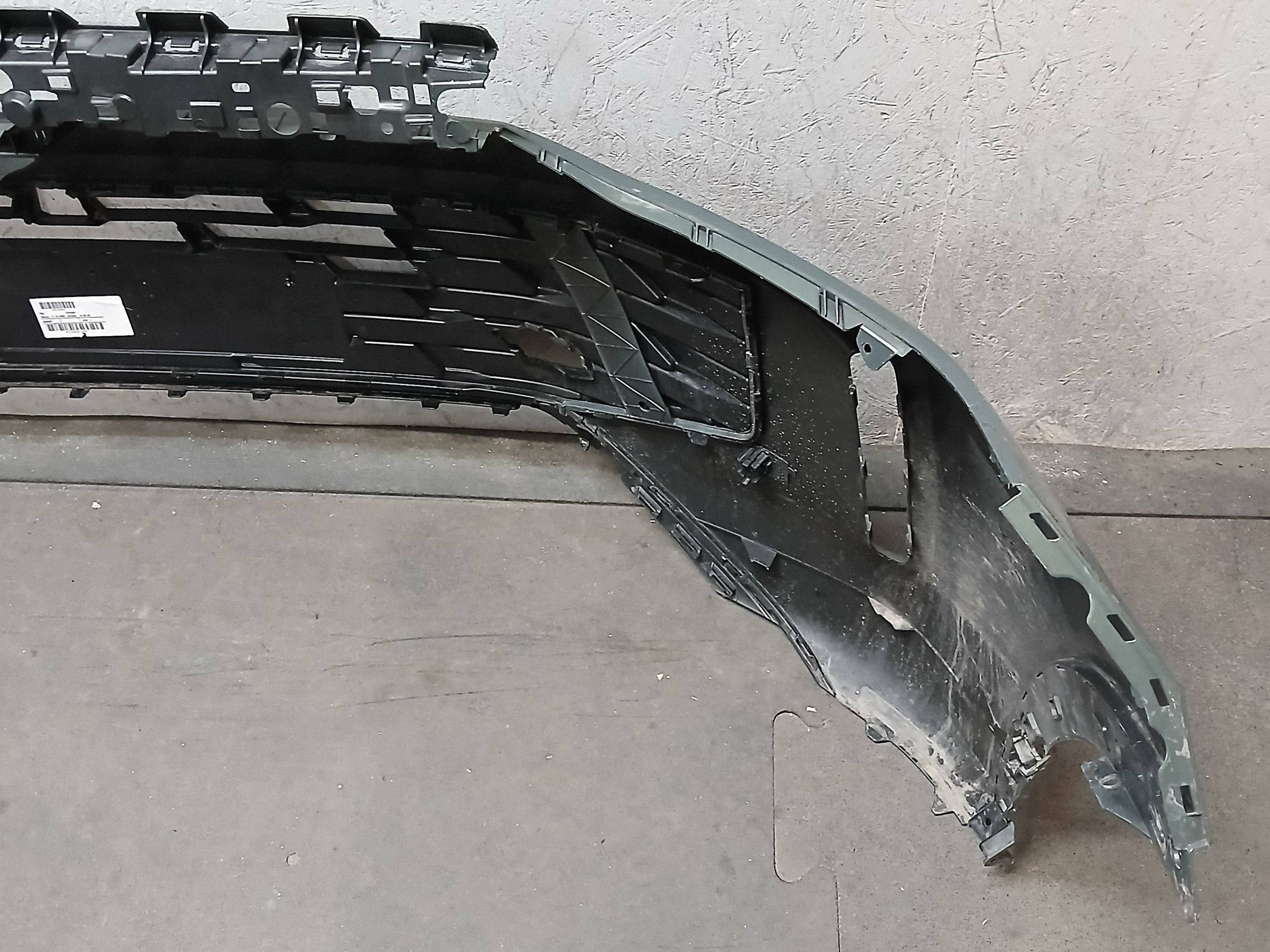 bumper front VW TAYRON 57L