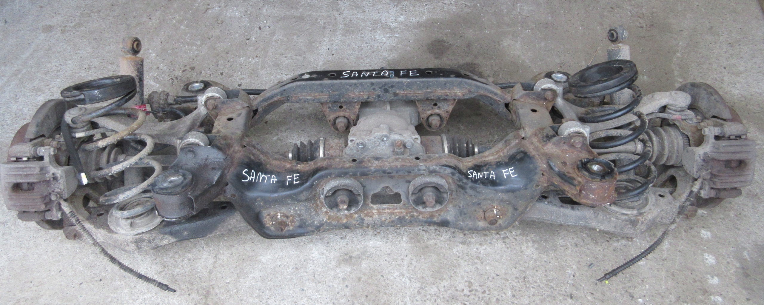 BELKA ZAWIESZENIA WÓZEK TYŁ SANTA FE II 2.2 CRDI