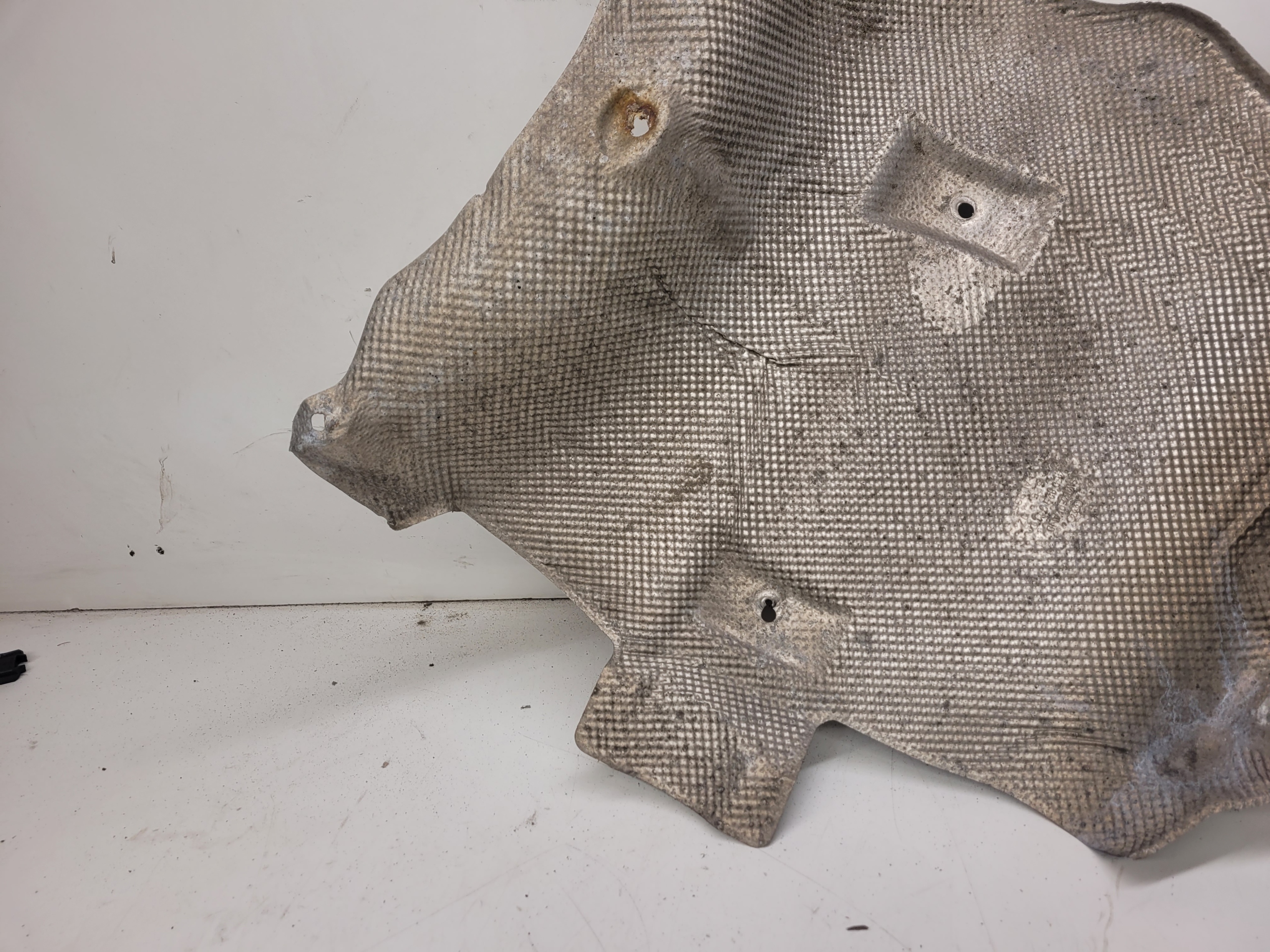 BLENDE ABDECKUNG TERMICZNA DES BODENS AUDI A8 D3 4E0825711D