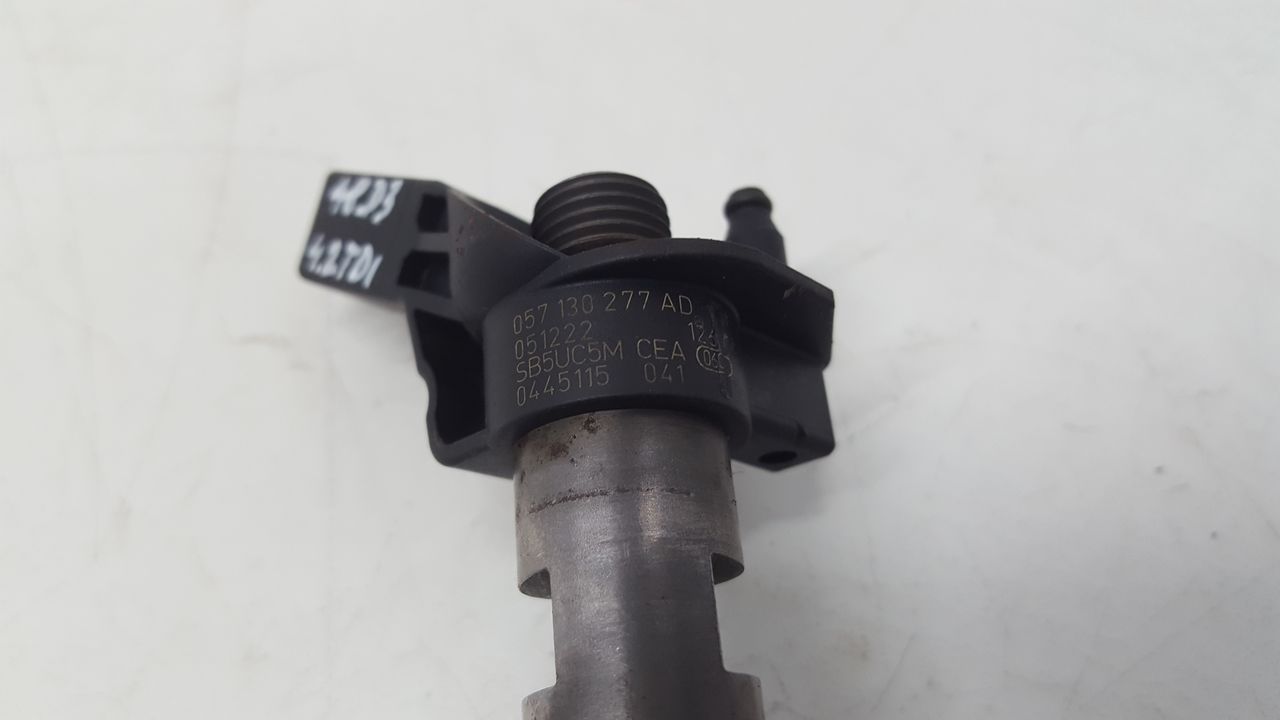 injector 057130277AD Audi A8 D3