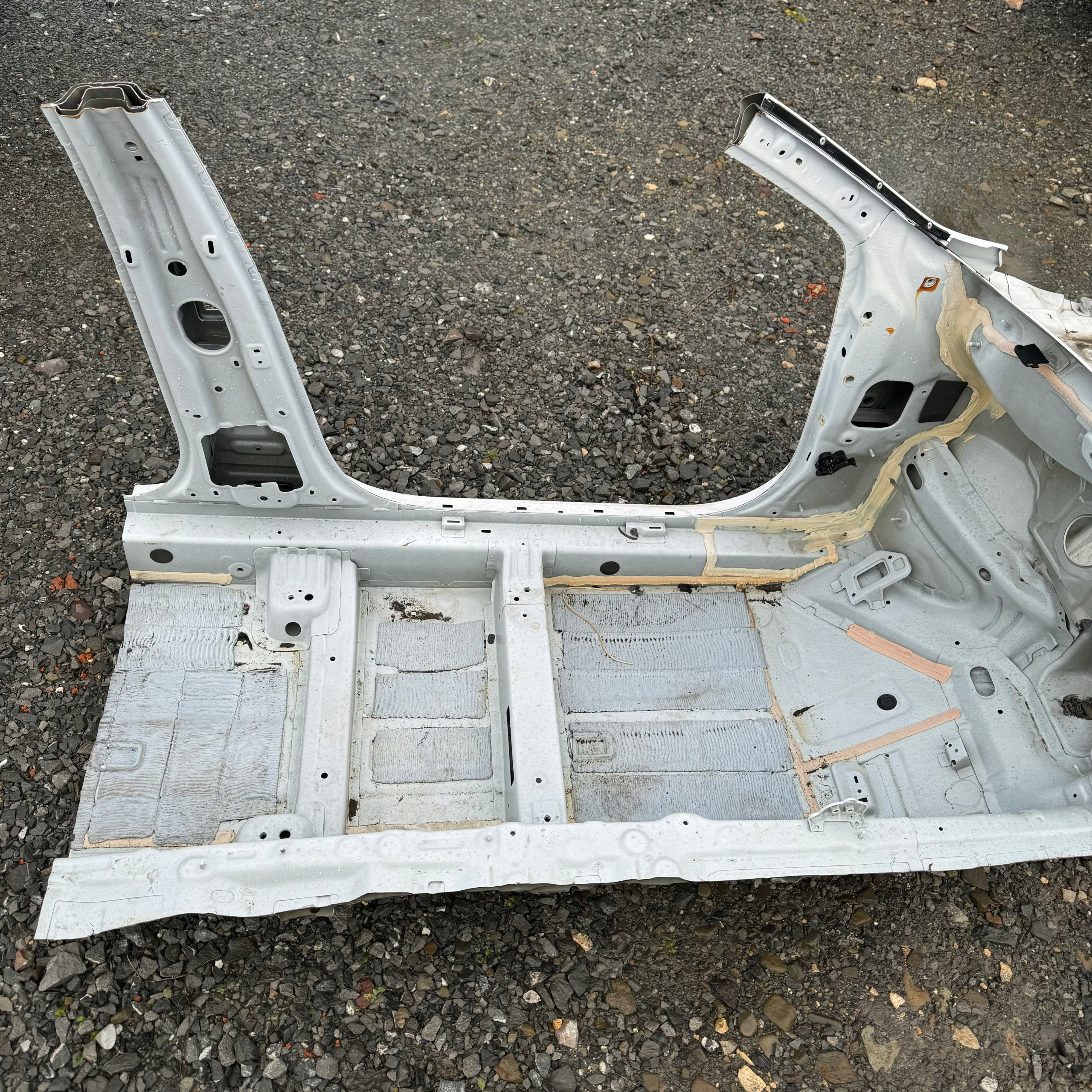 quarter CWIARA front left KIA K5