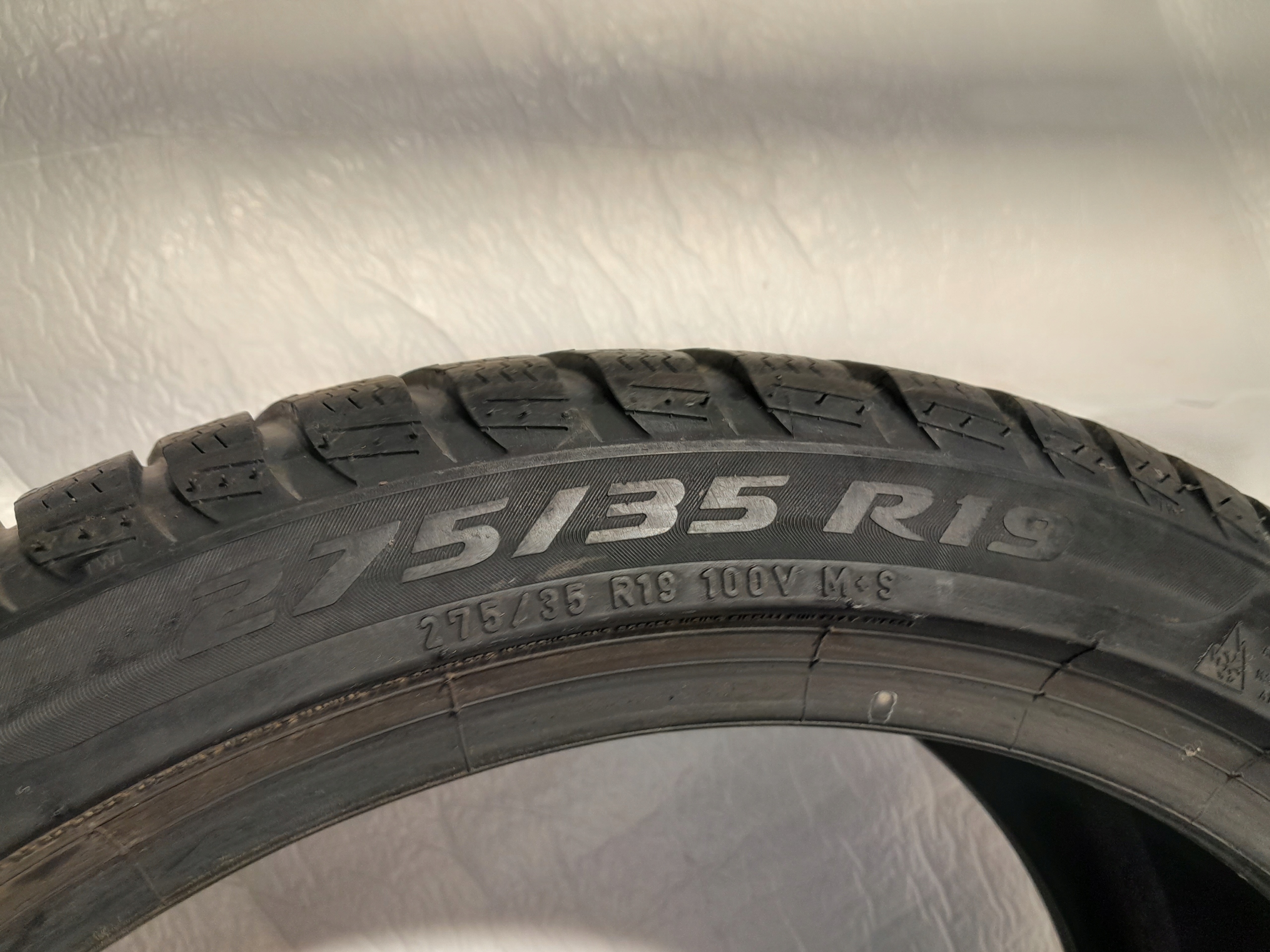 OPONA PIRELLI SOTTOZERO3 275/35R19 ZIMOWA RUN FLAT Model Winter SottoZero 3