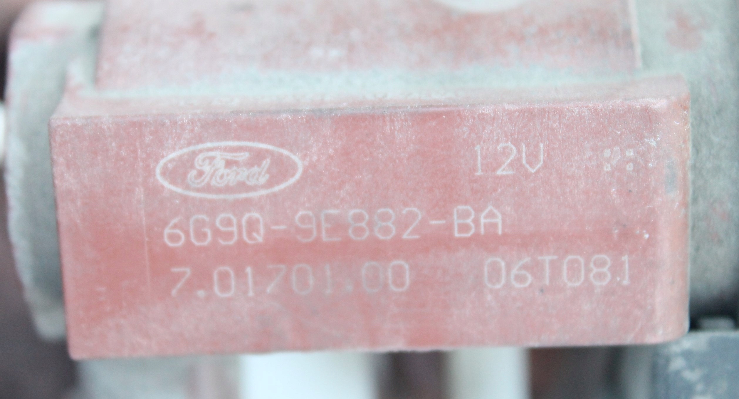 FORD ZAWÓR ZAWOREK PODCIŚNIENIA 6G9Q-9E882-BA Producent części Ford OE