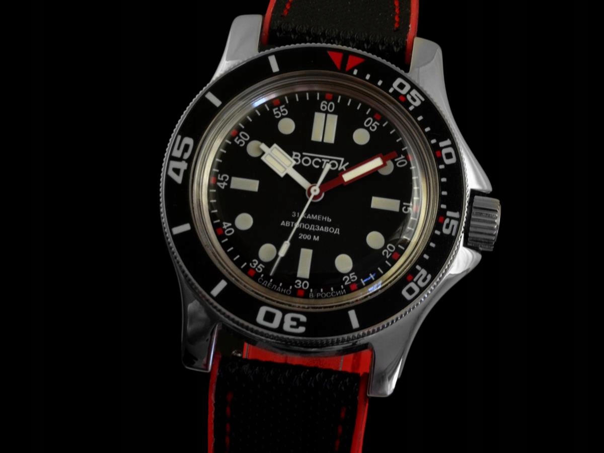 Hodinky Vostok Vostok Automat Amfibie 13006B Diver 20ATM