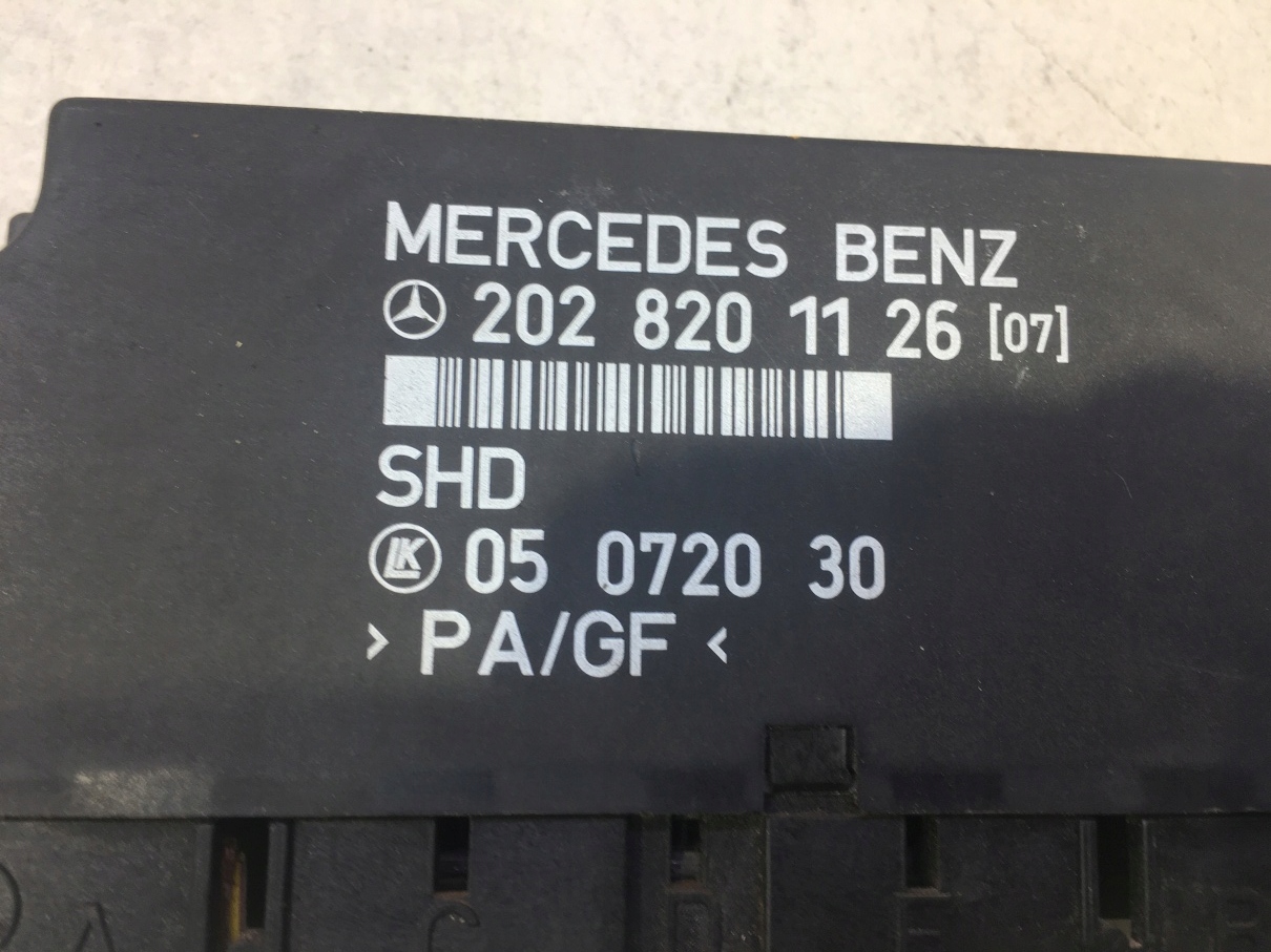 Unité commande confort W202 1.8 2028201126