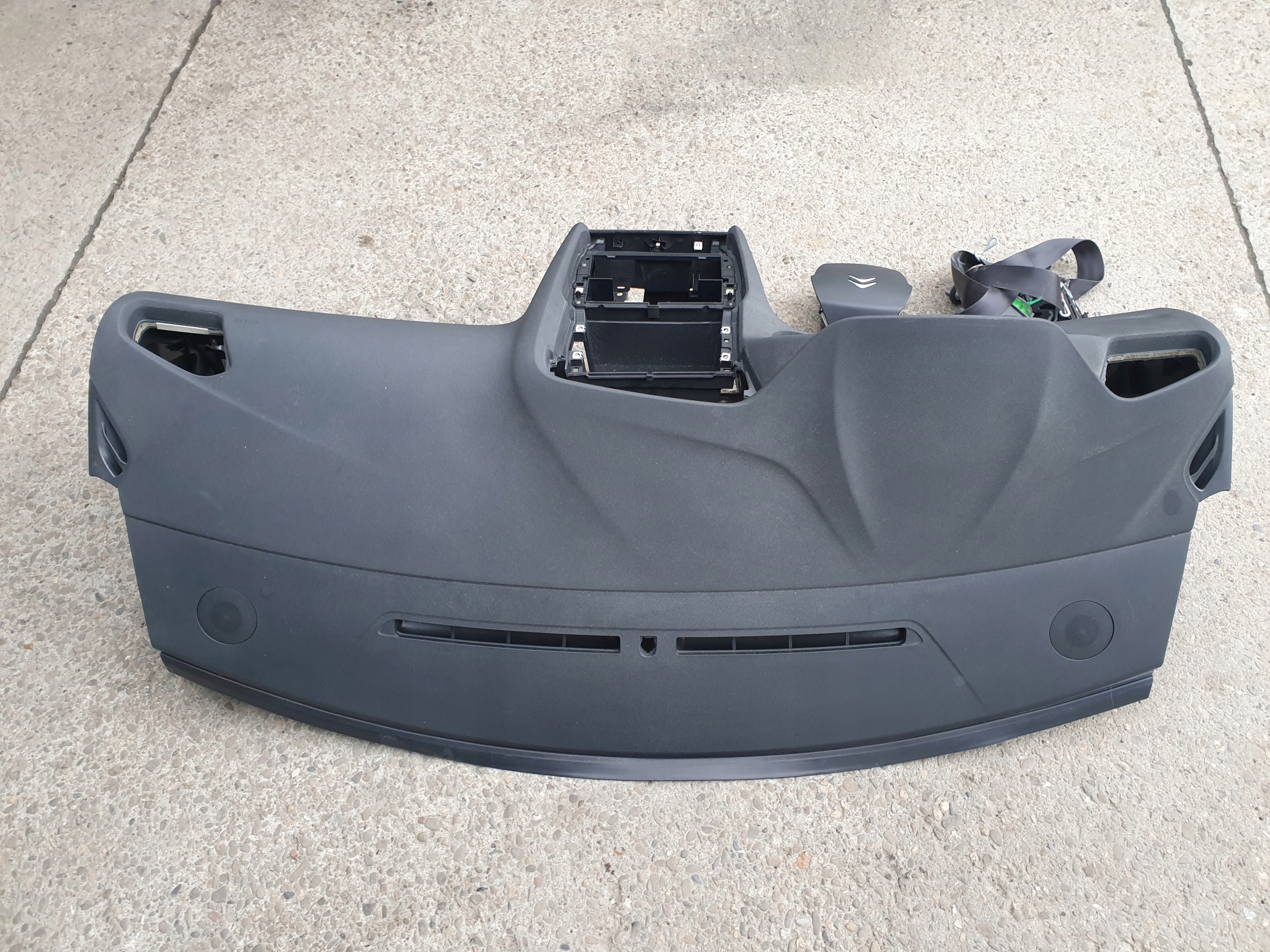 dashboard instrument panel cockpit airbags tension belts CITROEN C4 B7 II 2010