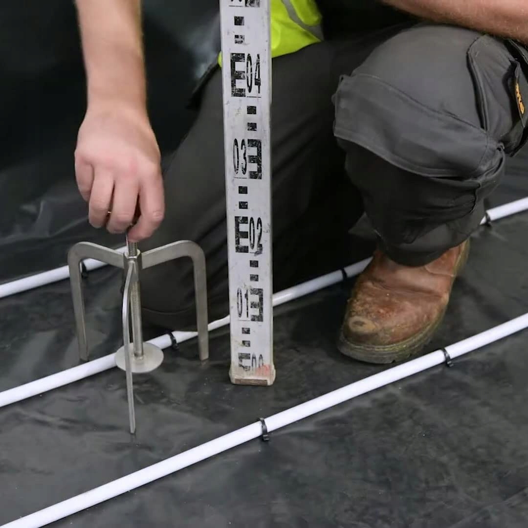 Repery do wylewek samopoziomujących - ocynkowane Marka Metex