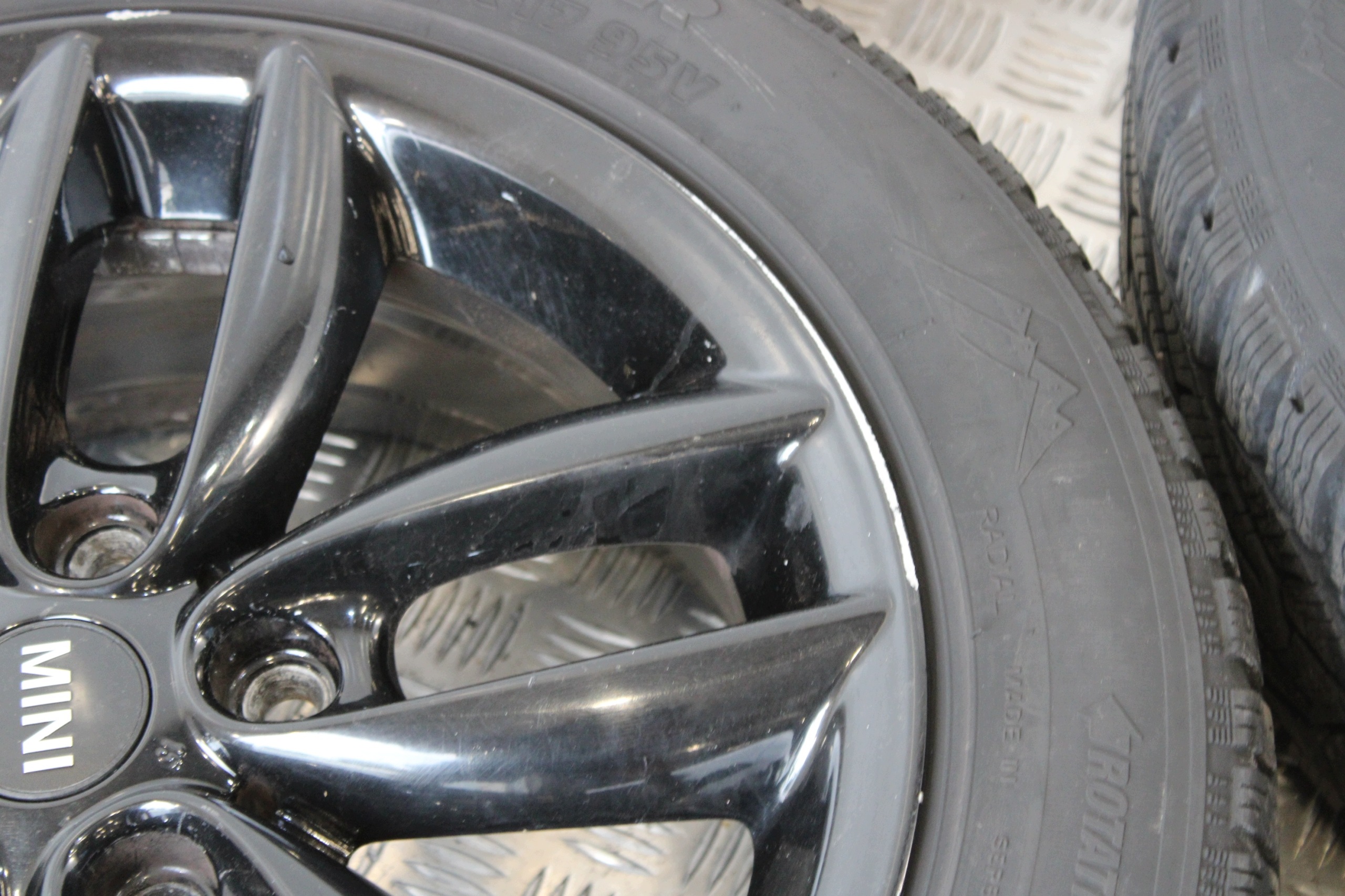 wheels discs disc 205/55 R17 MINI COUNTRYMAN R60 2.0D