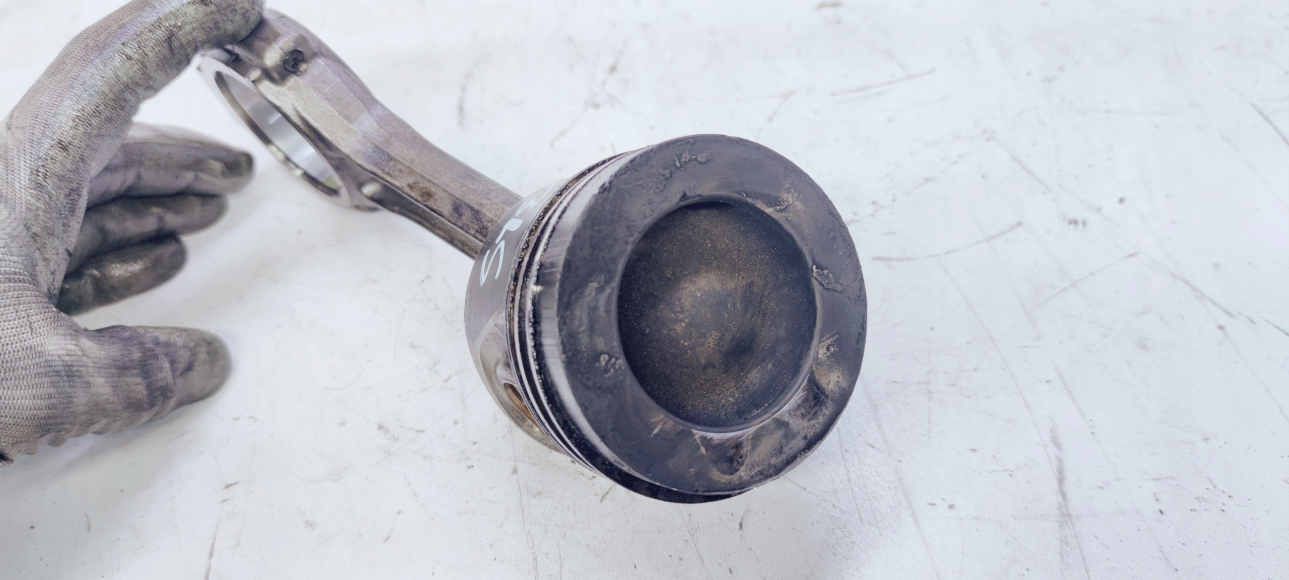 TŁOK + KORBOWÓD AUDI VW 2.0 TDI CJC CFF 03LS 038J Typ samochodu Samochody osobowe Samochody dostawcze