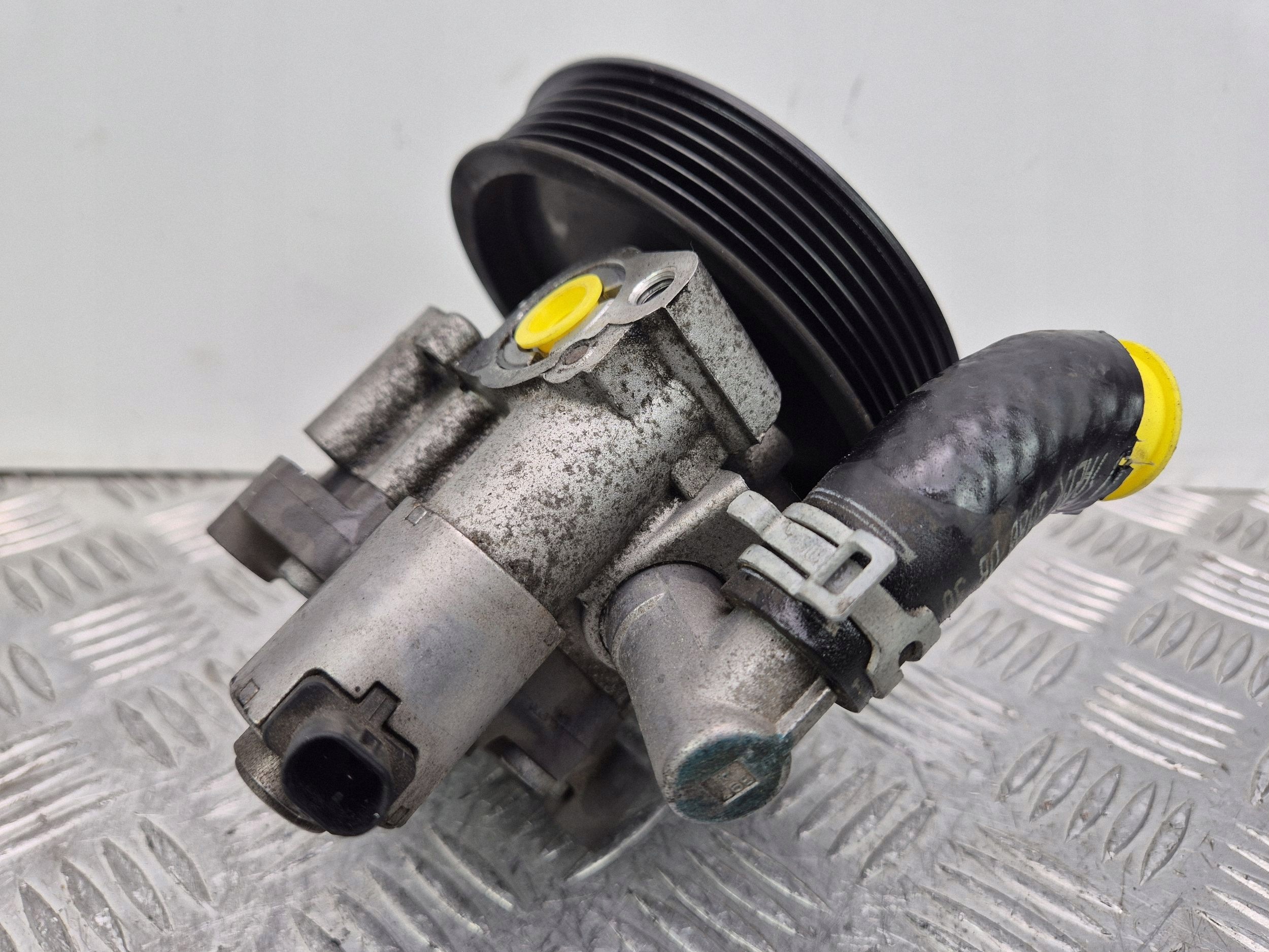 Mercedes C250 C204 Pompa servosterzo A0064667501