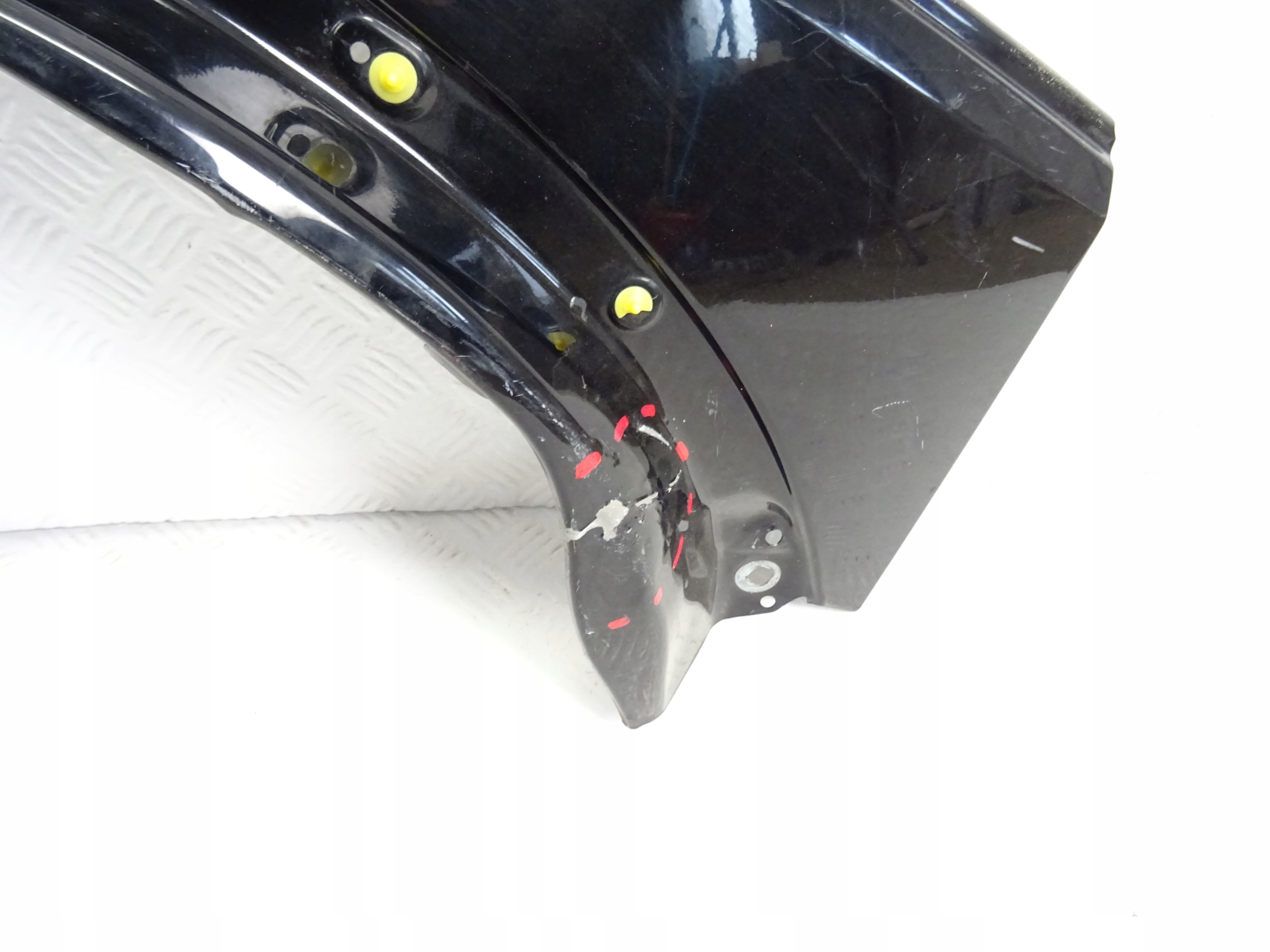 Land Rover Discovery 3 fender right front front