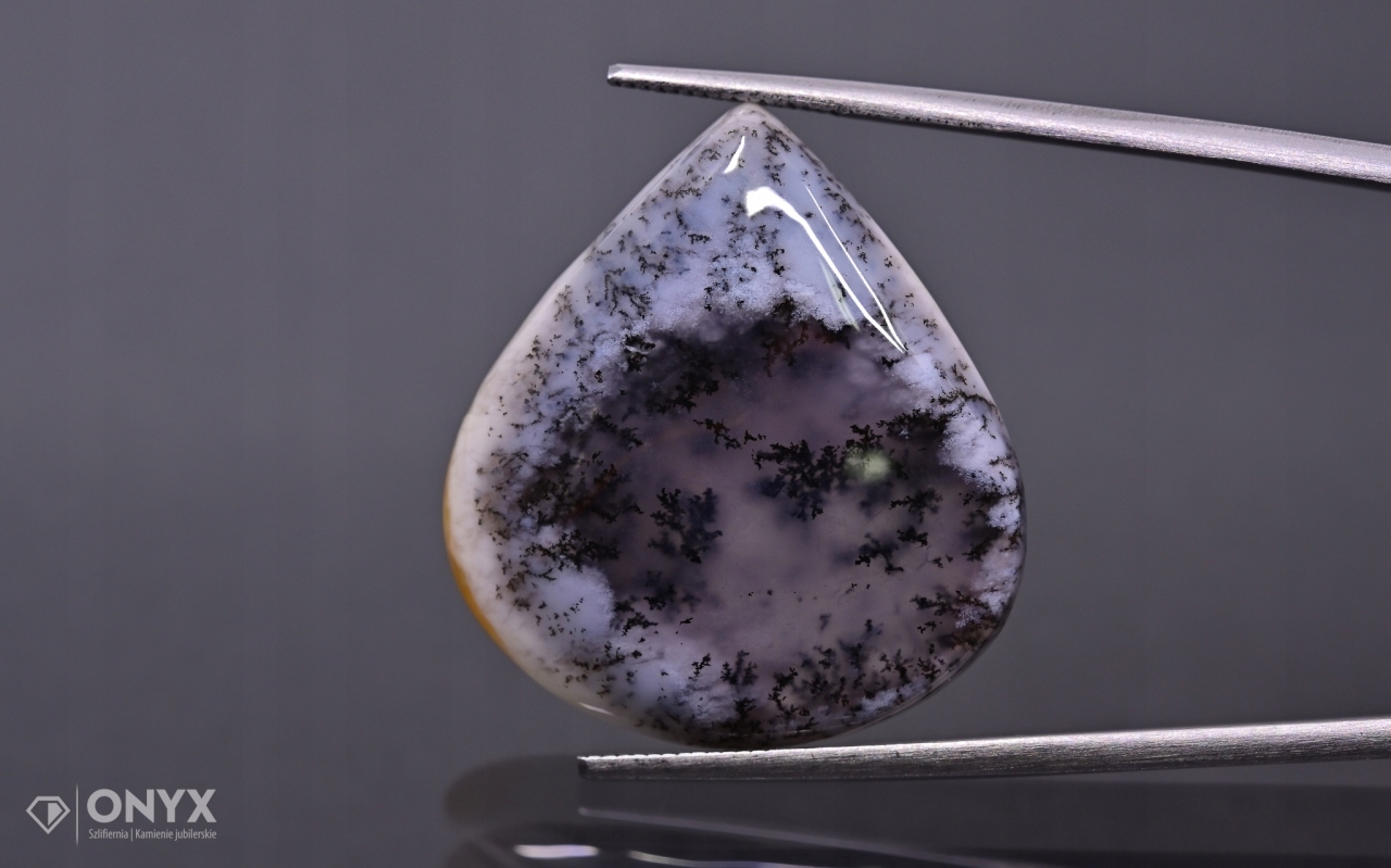 Dendritový achát z Turecka kabošon nepravidelný 26,