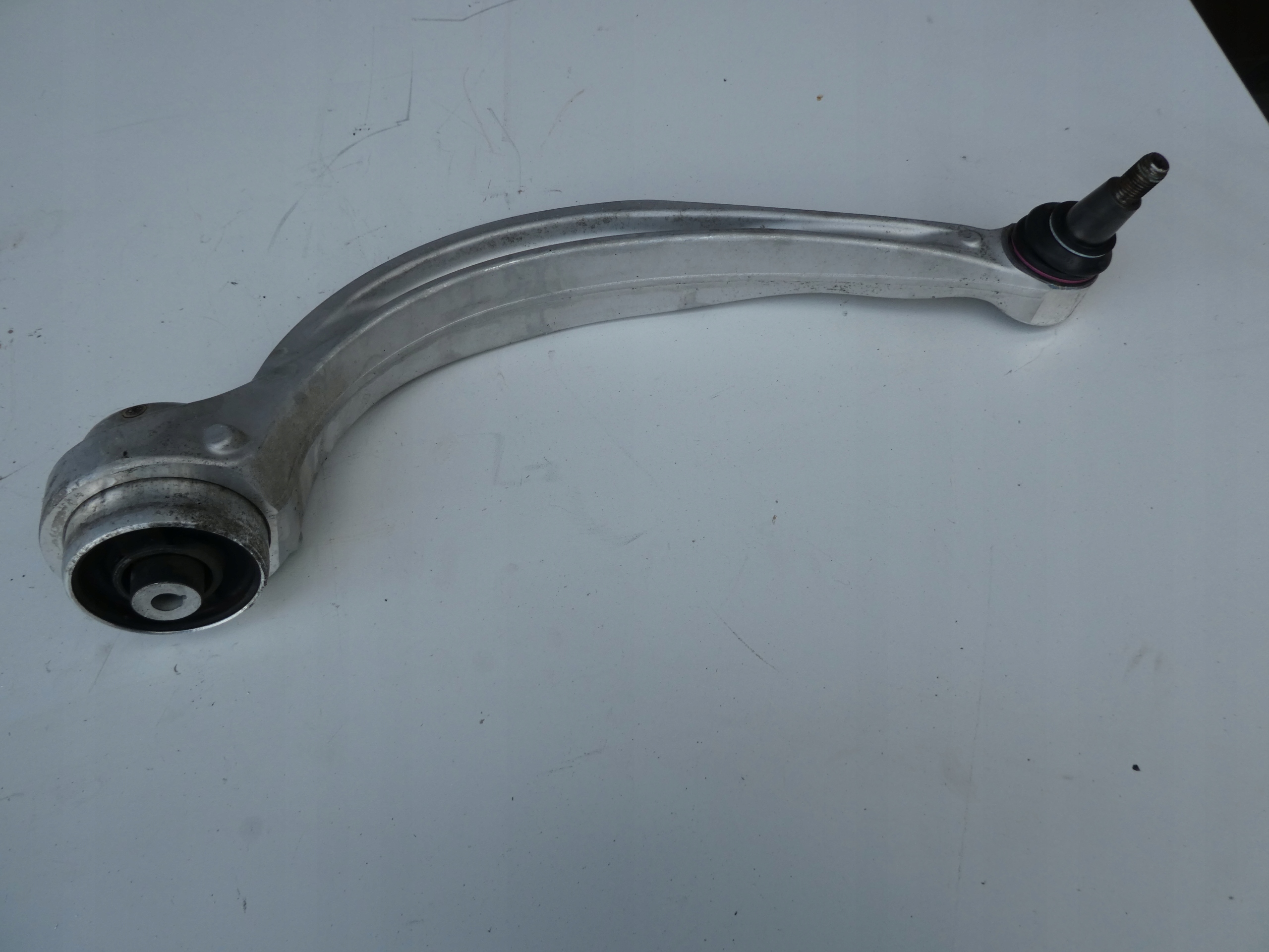 arm front front left AUDI Q7 4M0407695C