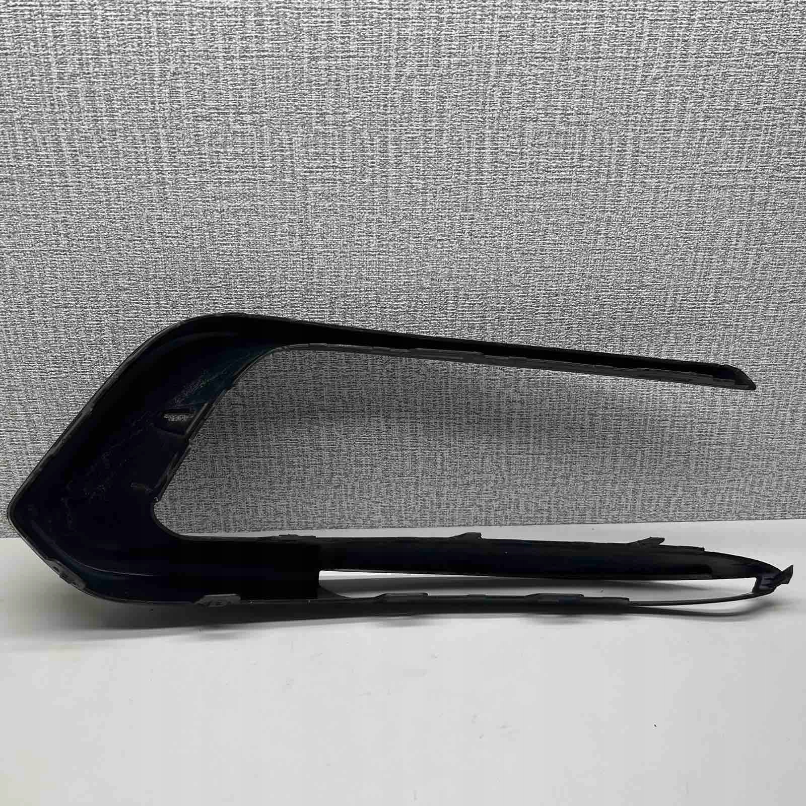 PORSCHE PANAMERA grid of a bumper left 971807877K