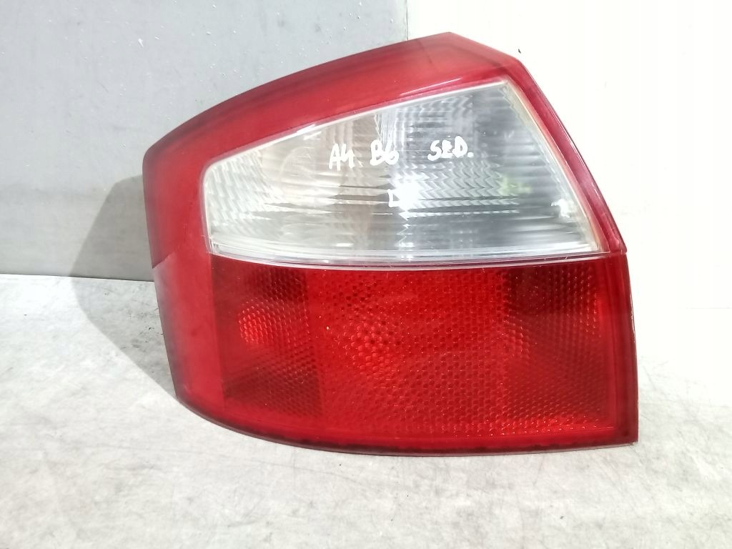 Audi A4 B6 sedan light left rear part rear