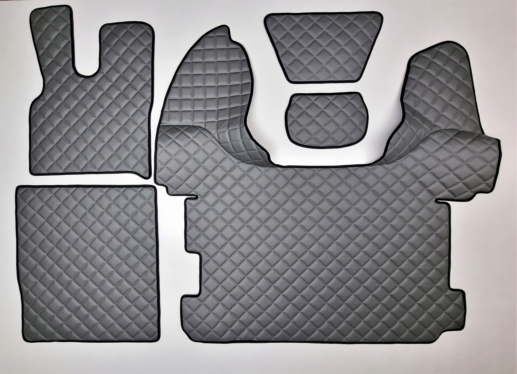 КОВРЫ СТЕГАНЫЕ КОВРИКИ DAF XF 106