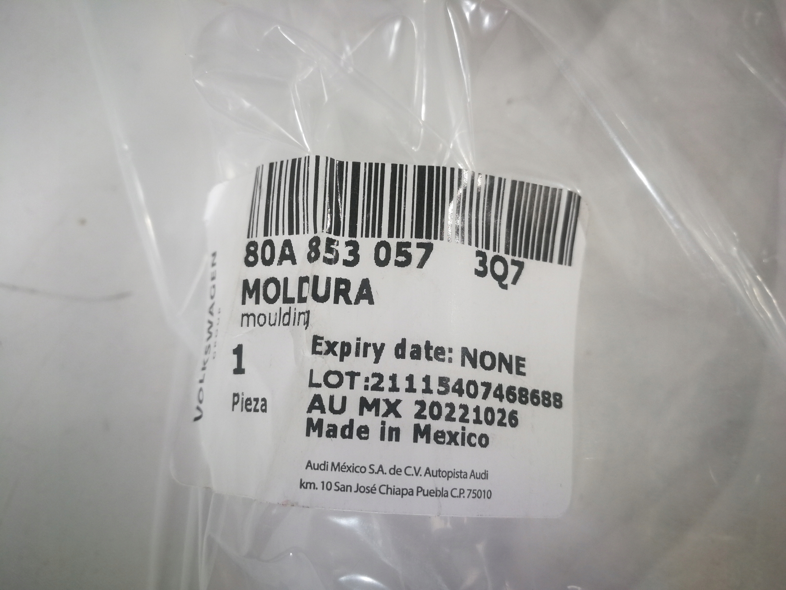 Listwa ozdobna tył środek AUDI Q5 80A8530573Q7 Numer katalogowy części 80A8530573Q7