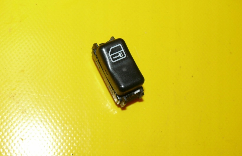 КНОПКА ЦЕНТРАЛЬНОГО ЗАМКА MERCEDES W140 S-КЛАС