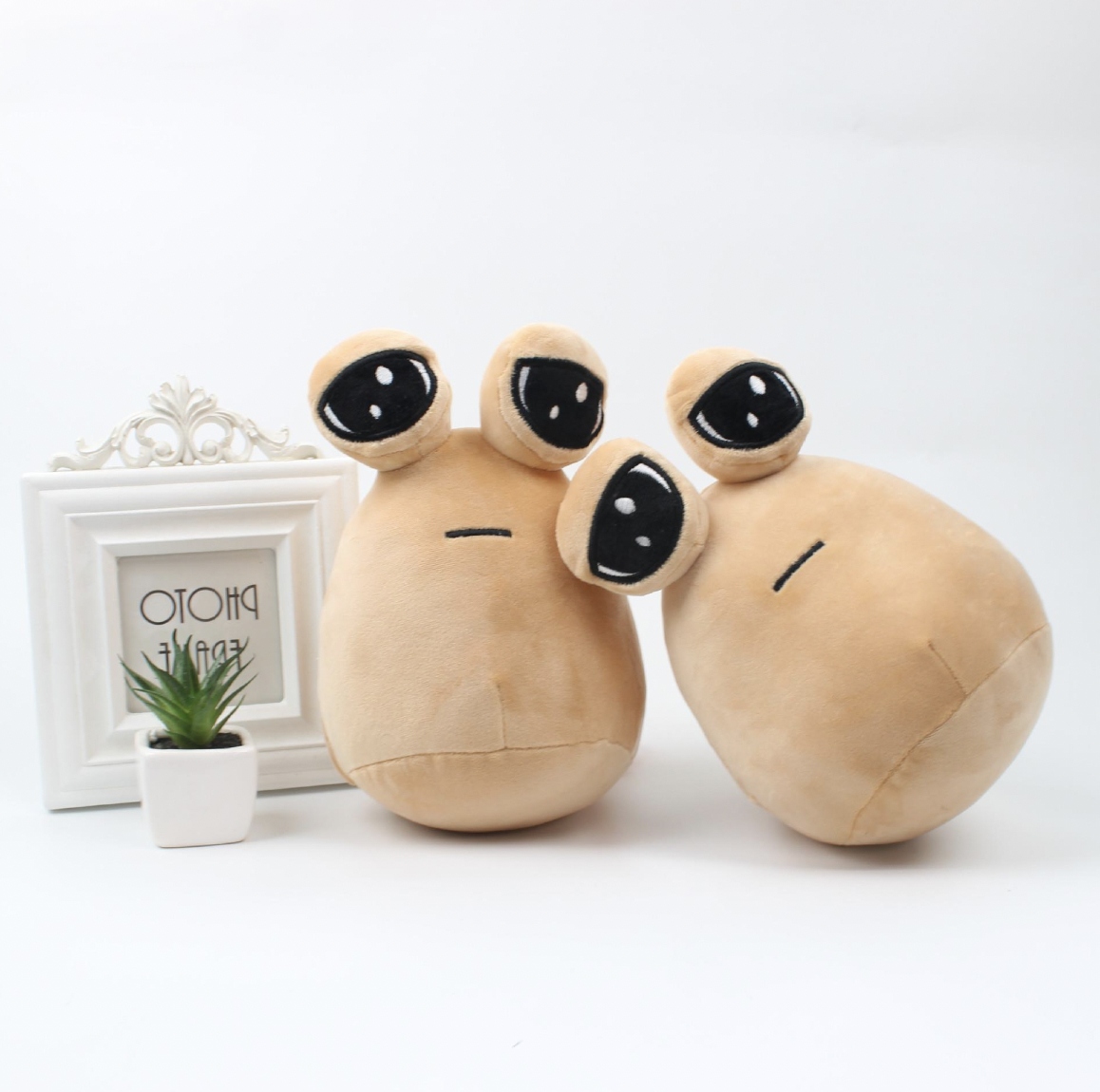 POU MASKOTKA PLUSZOWA PLUSH PLUSZAK MÓJ ZWIERZAK KOSMITA MIĘKKI 22 CM Materiał tkanina