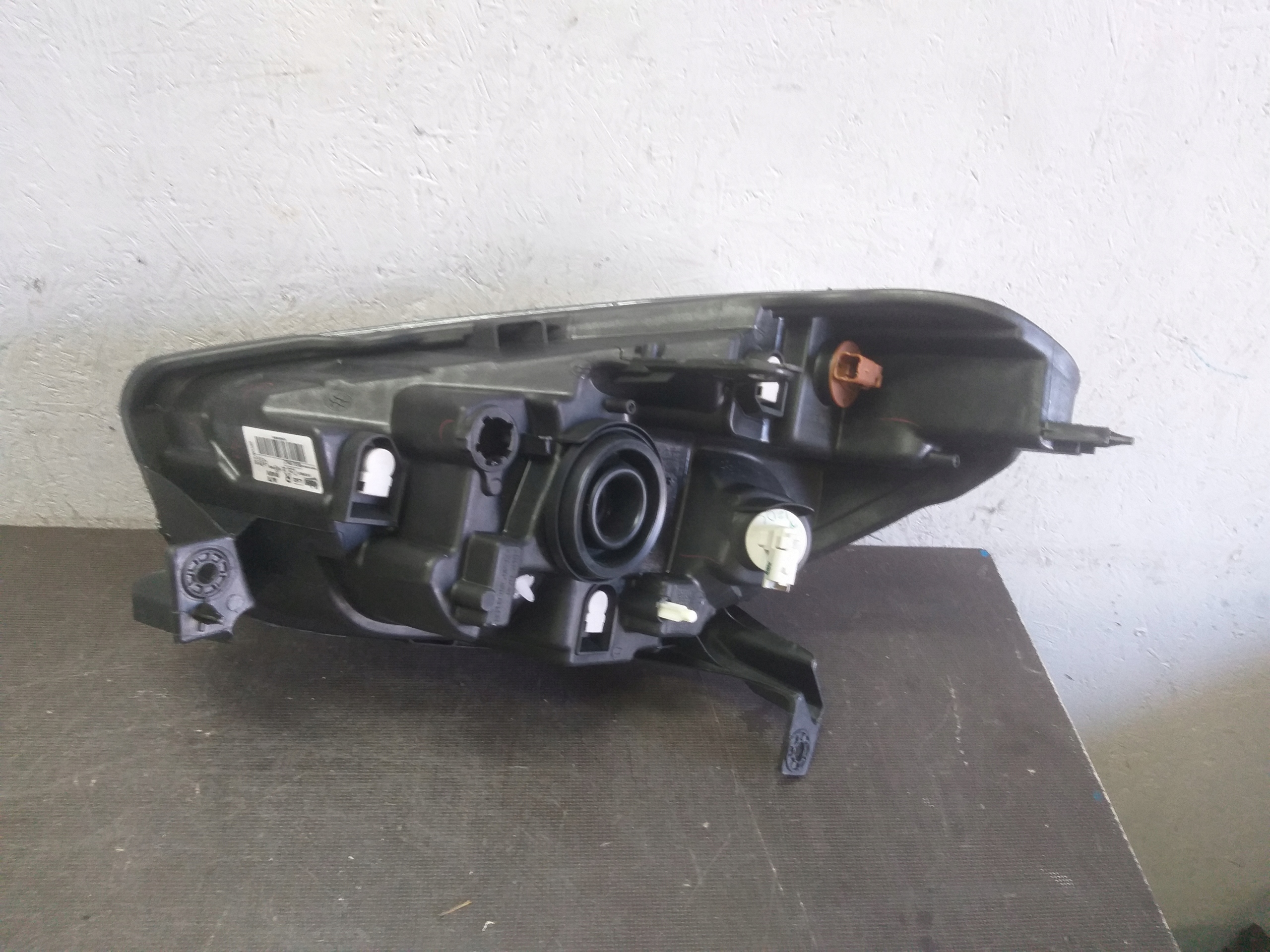 LIGHT FRONT RIGHT DACIA DOKKER 90146519