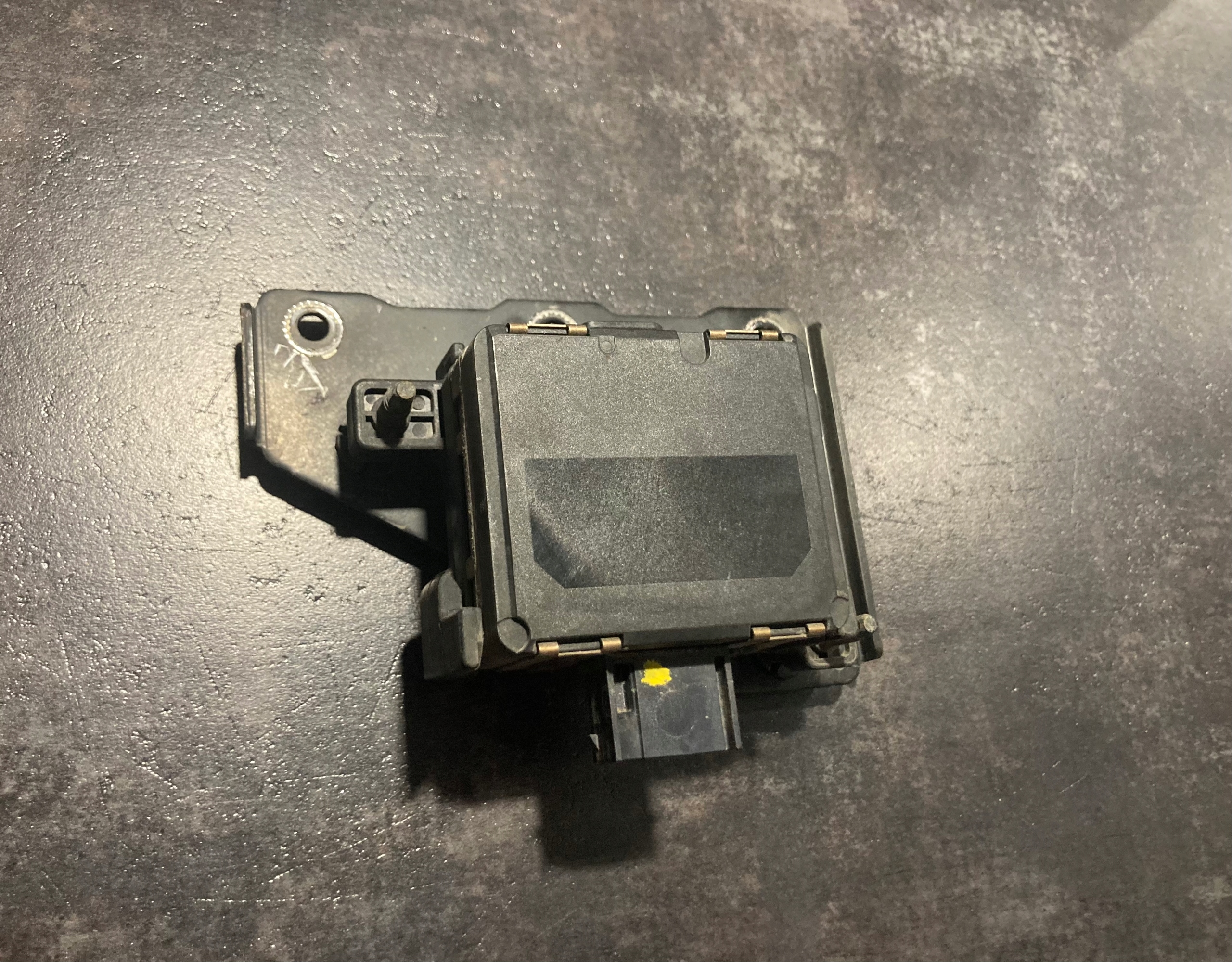 K4911-11100 - HYUNDAI KONA 18-РАДАР ACC DISTRONIC SENSOR CART