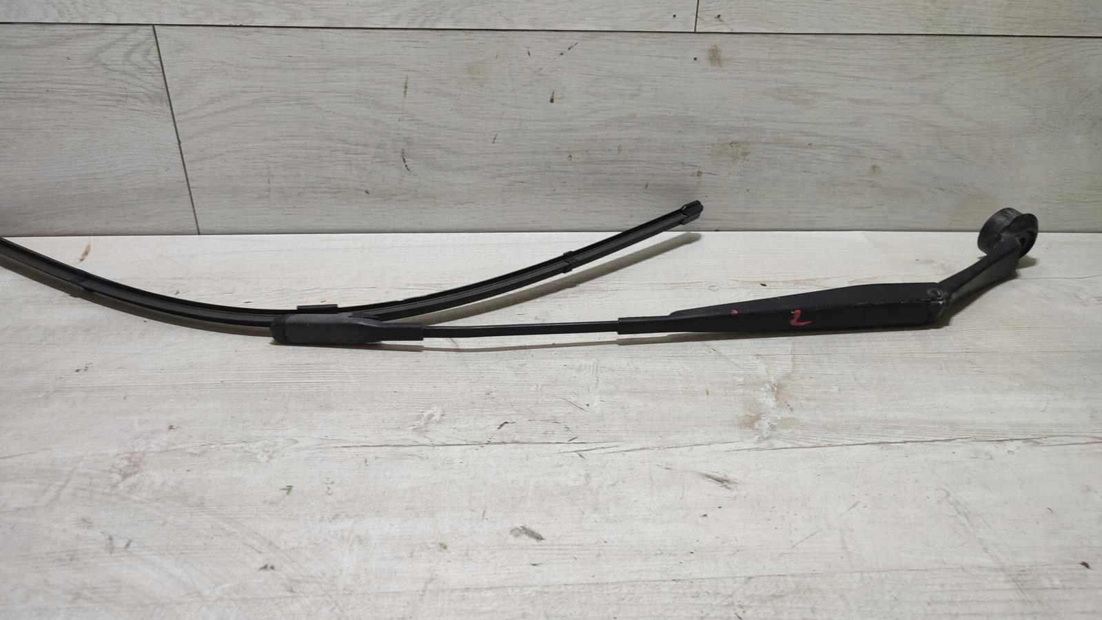 Braccio tergicristallo sinistro Mondeo MK5